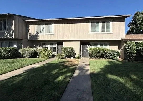 Foreclosure in B Sacramento, CA