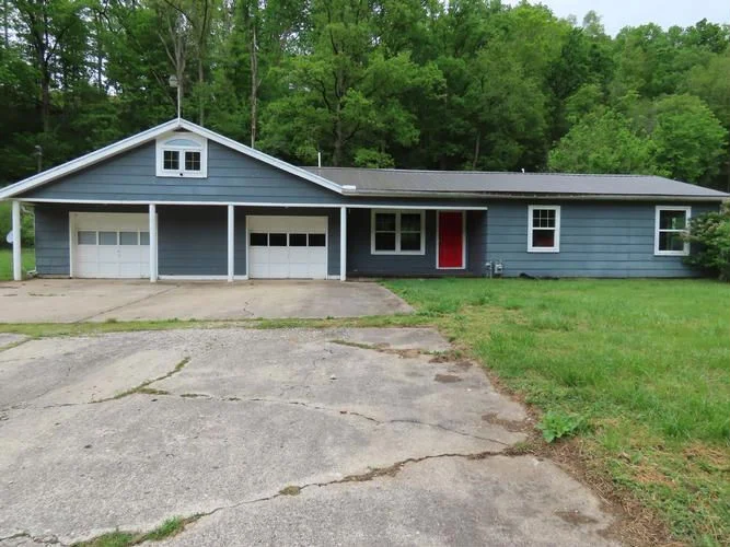 Foreclosure in RD Ona, WV