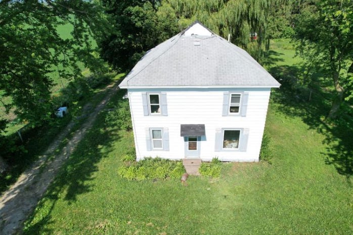 Foreclosure in Winthrop, IA