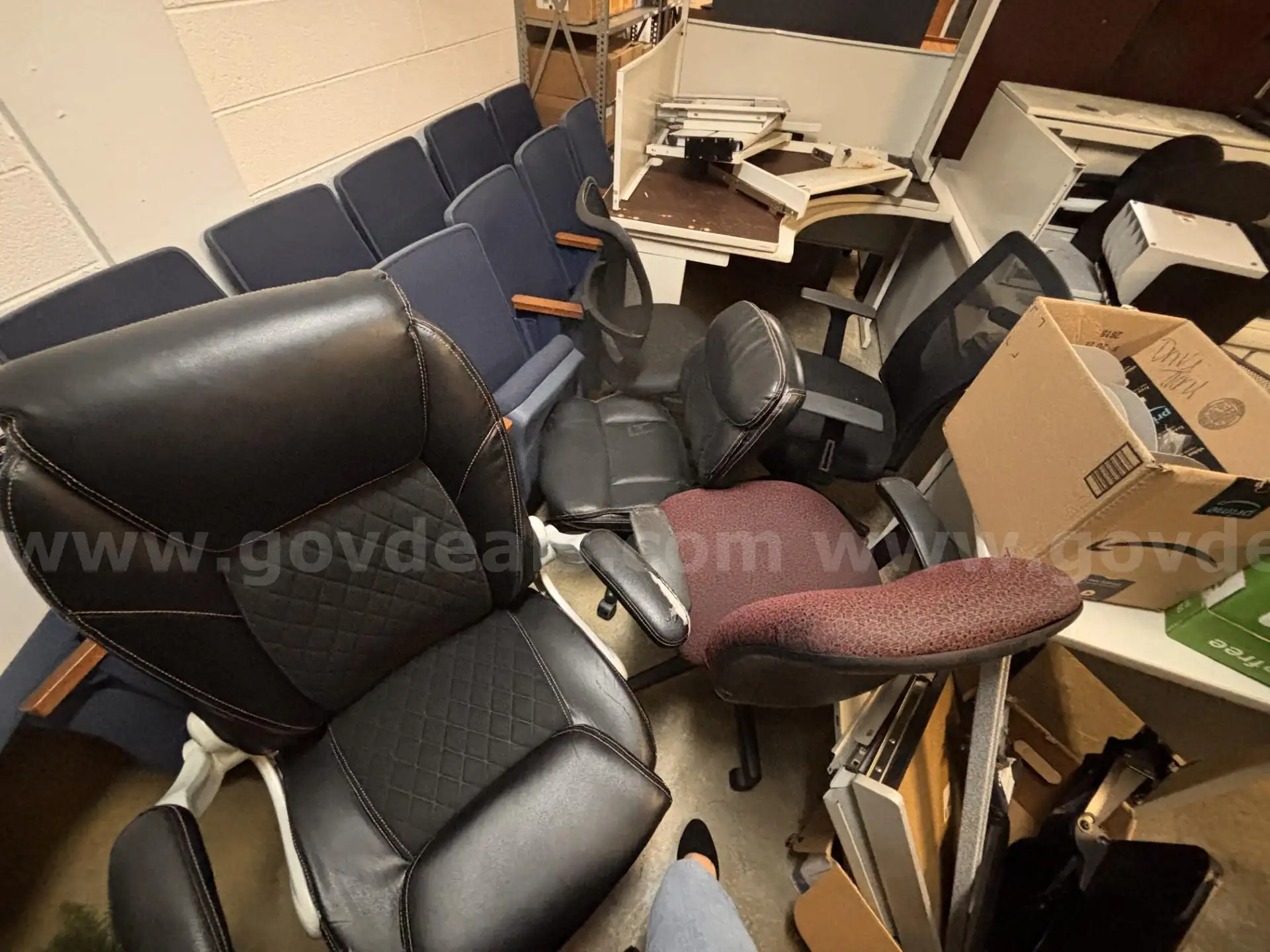 Stand up Desk & 7 Office Chairs