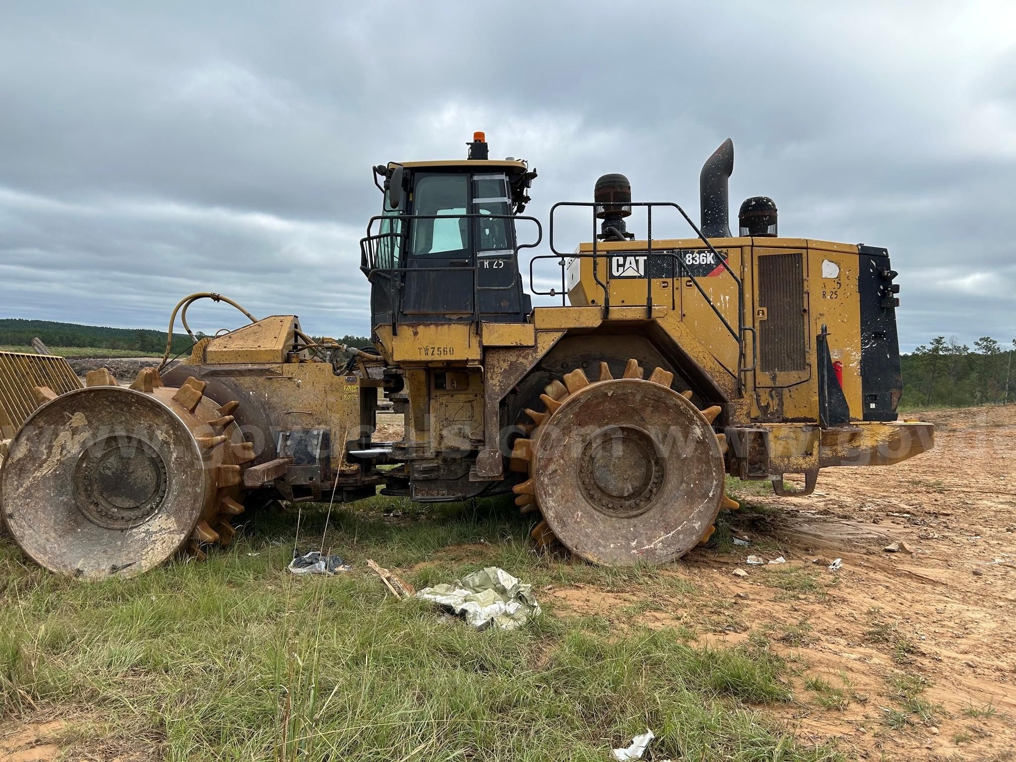 2016 CAT 836K