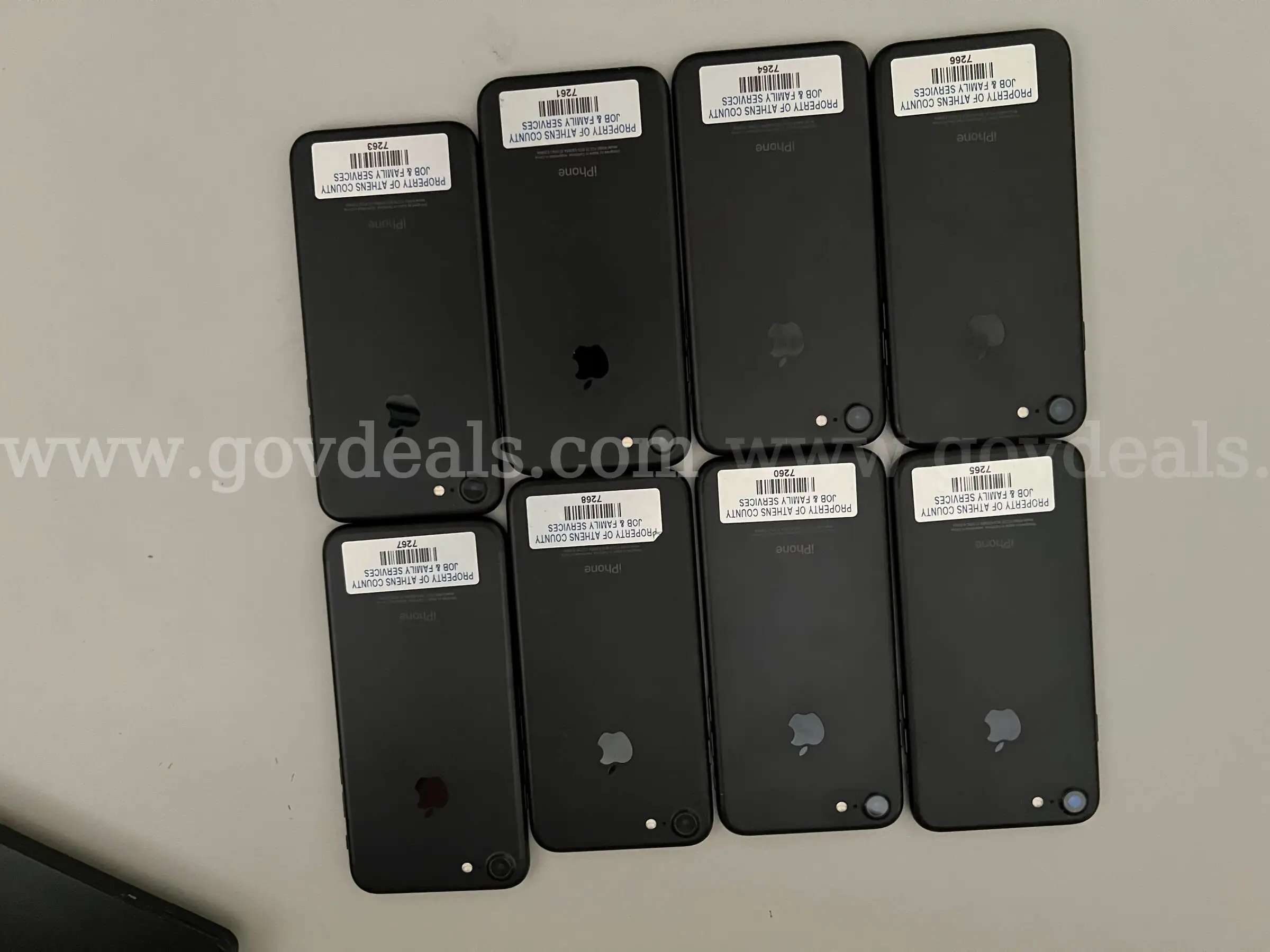 ONE Apple IPhone A1660 - PARTS ONLY