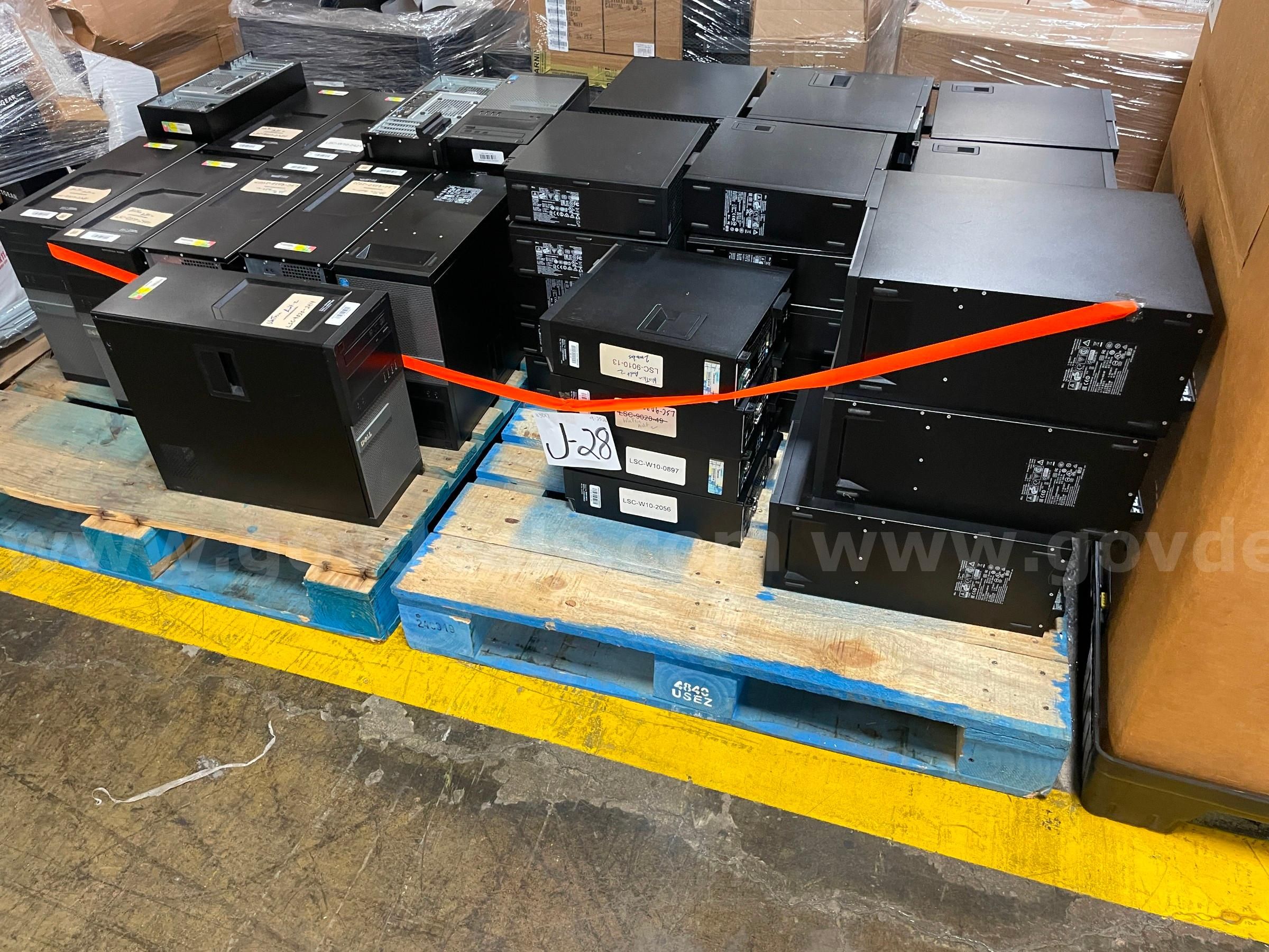Lot of Various Desktop PCs