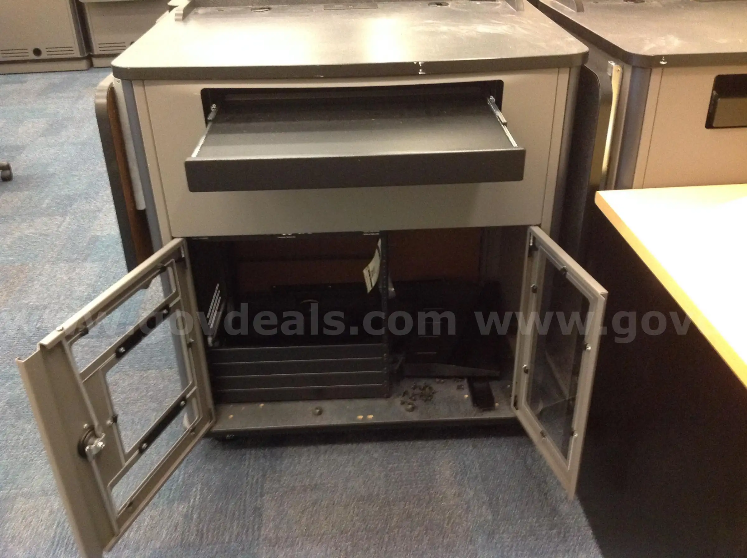 Used Spectrum Digital Mobile Link Lectern