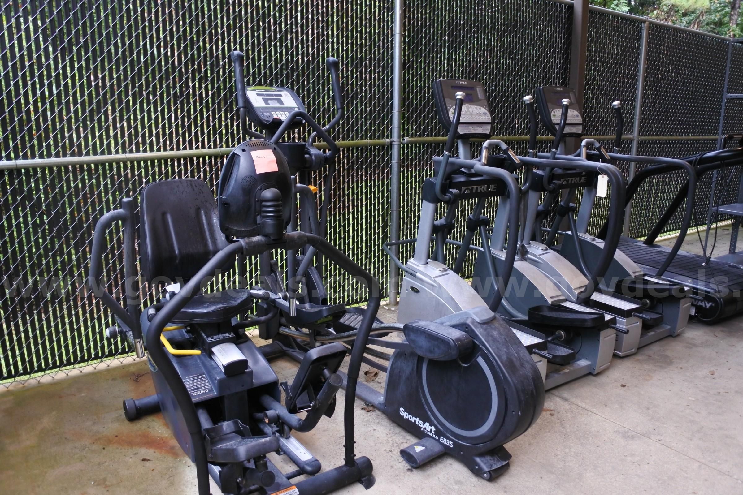 EQUIPMENT LOT OF EXERCISE