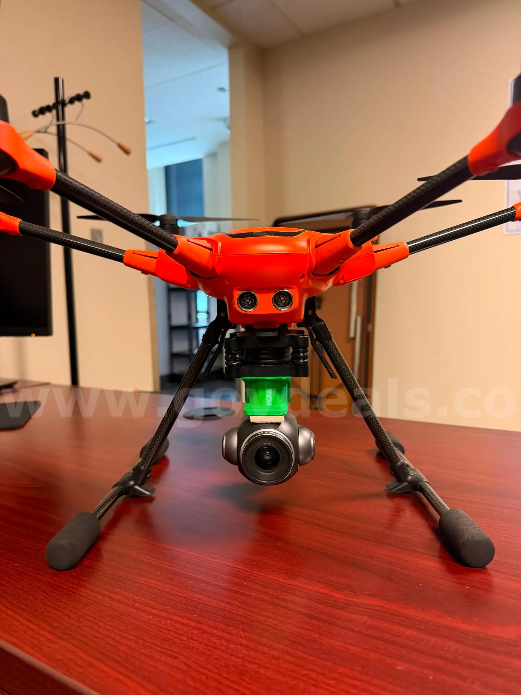 3 Drones Yuneec H520 4 Venom H520 bank chargers (4 slot charging & a power cord)