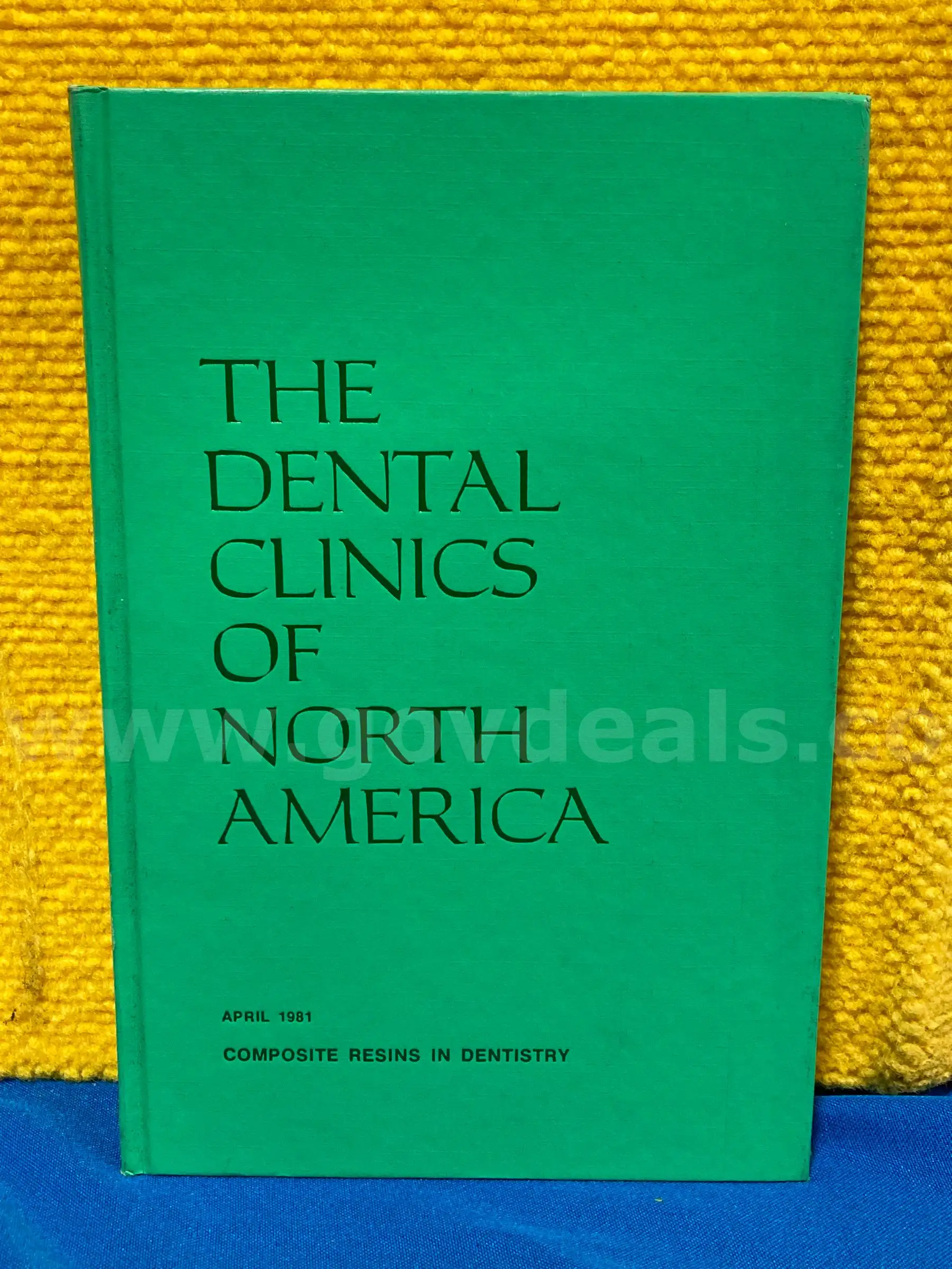 (1) The Dental Clinics of North America Composite Resins of Dentistry Book