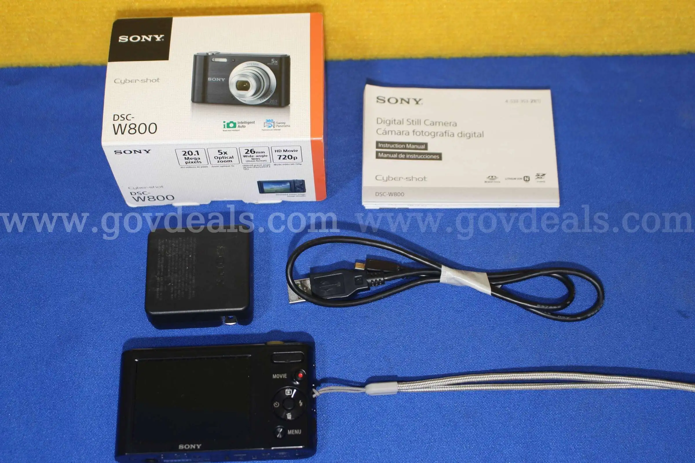 (1) Black Sony Cyber-Shot DSC-W800 Camera