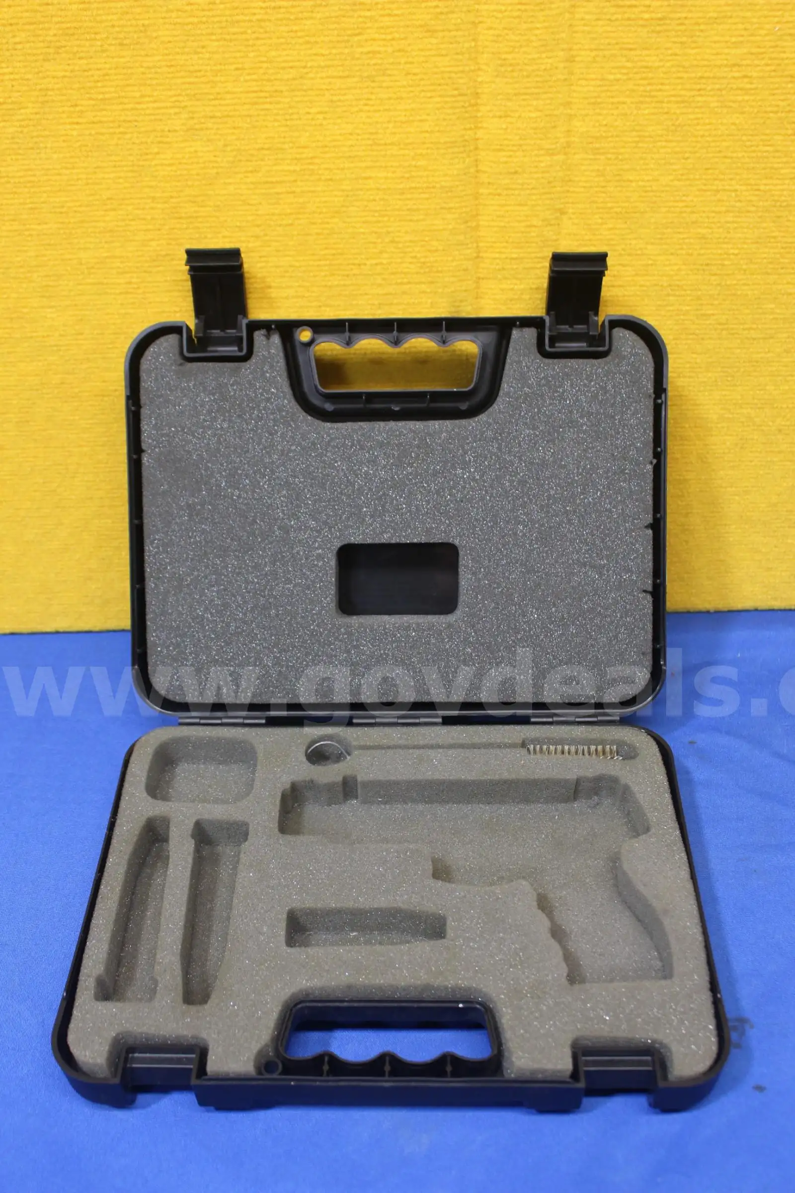 (1) Taurus Firearm Safety Case
