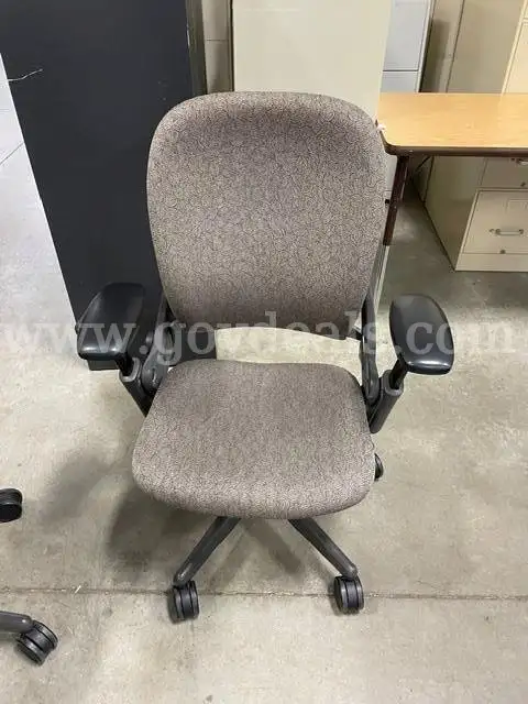 2000 Steelcase 4621211
