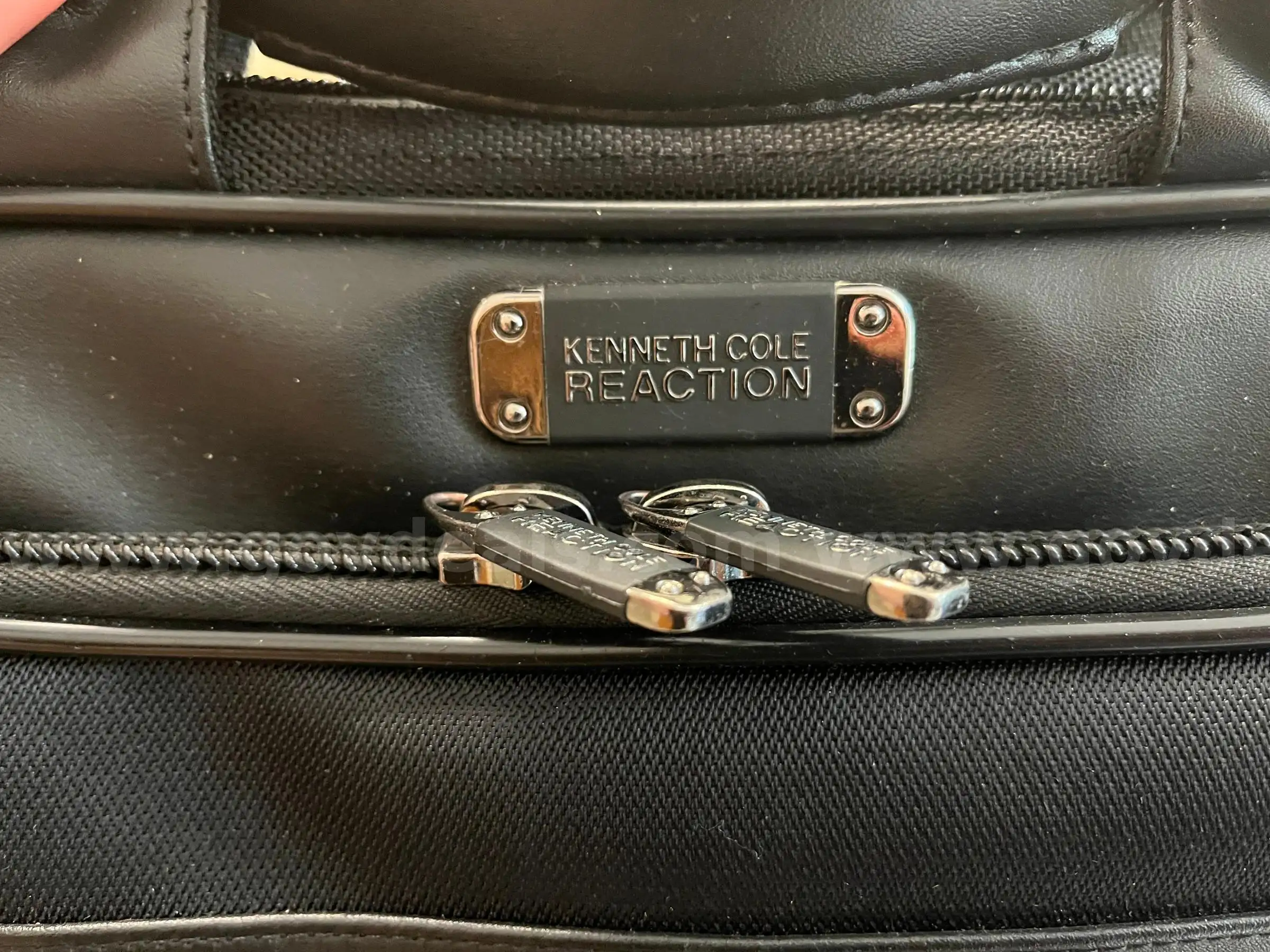 Kenneth Cole R-Tech