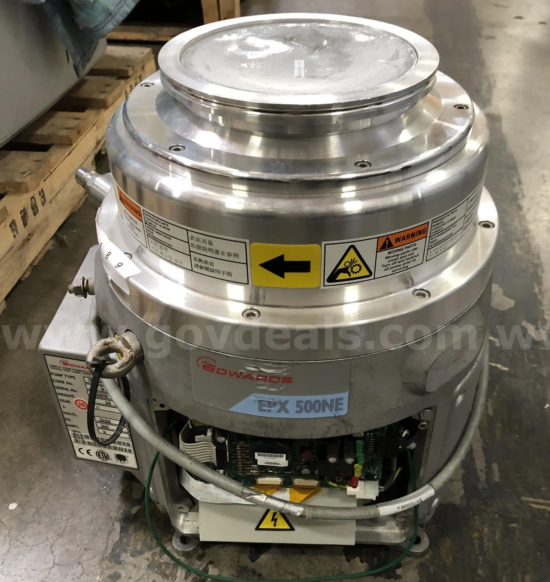 VACUUM PUMP COMPACT DRY TYPE