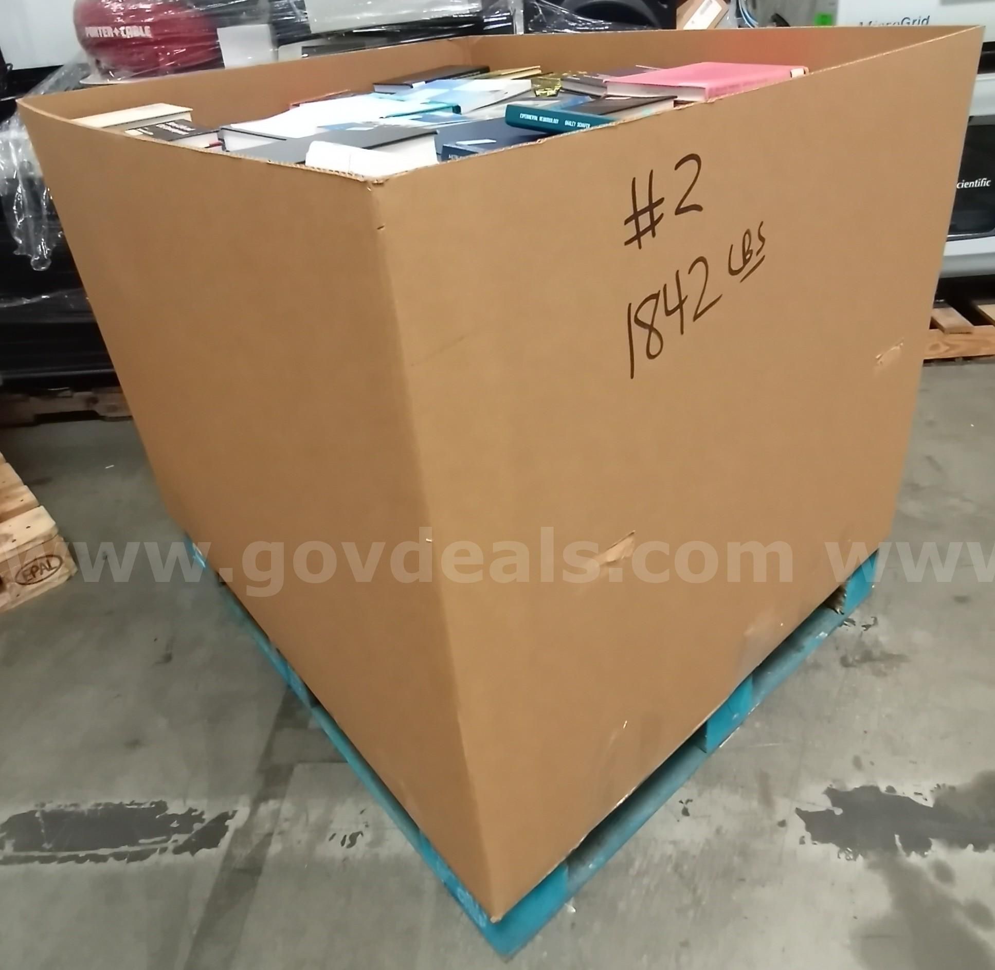 BOOKS MONOS ASSORTED SUBJECTS PALLET LOT