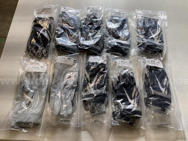 Lot of 10 Packs of Nike Vapor Cold Weather Gloves