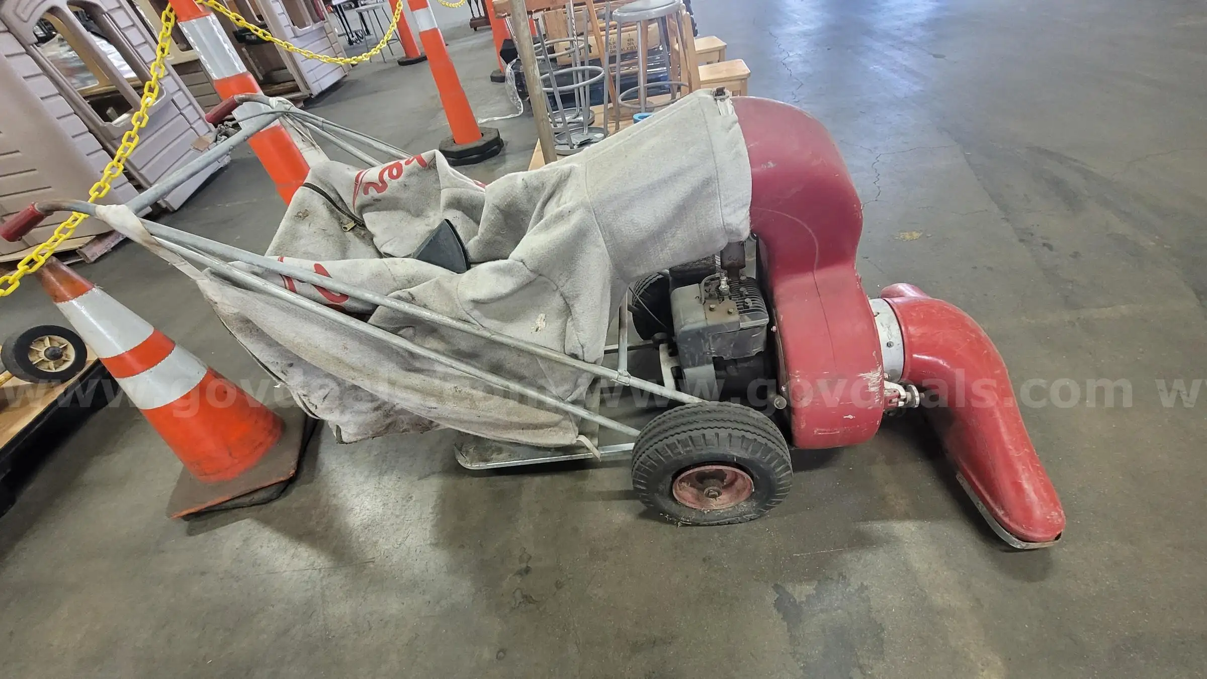 **** PARKER LEAF VACCUM **** (I)
