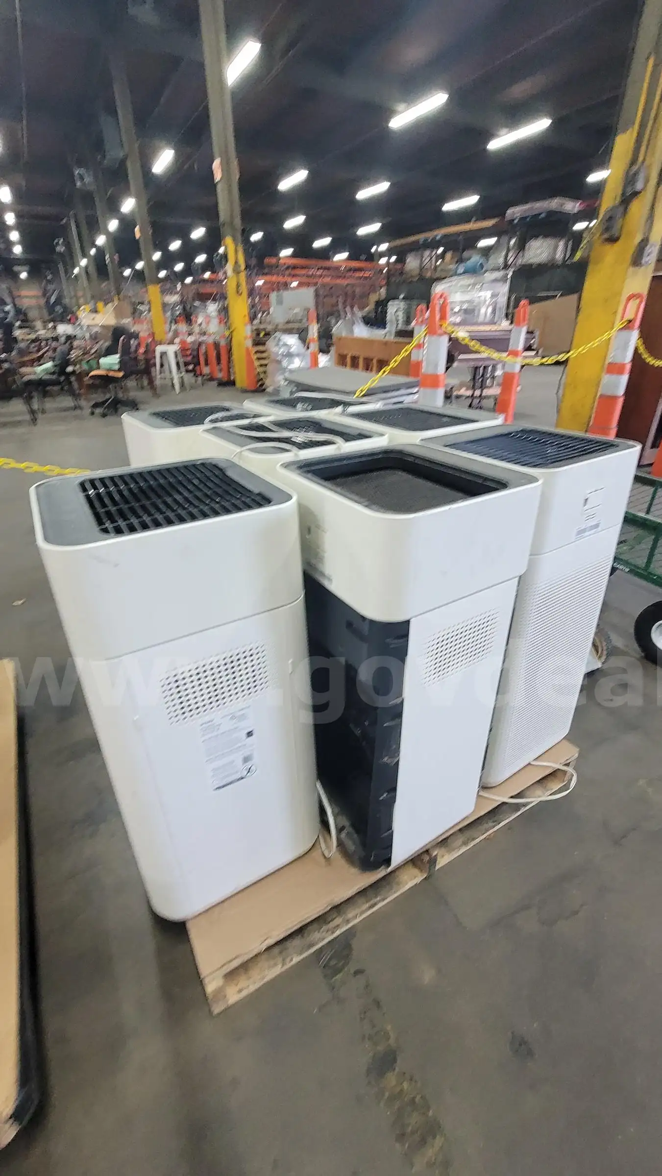 **** WINIX AIR PURIFIER BY LOT **** (I)