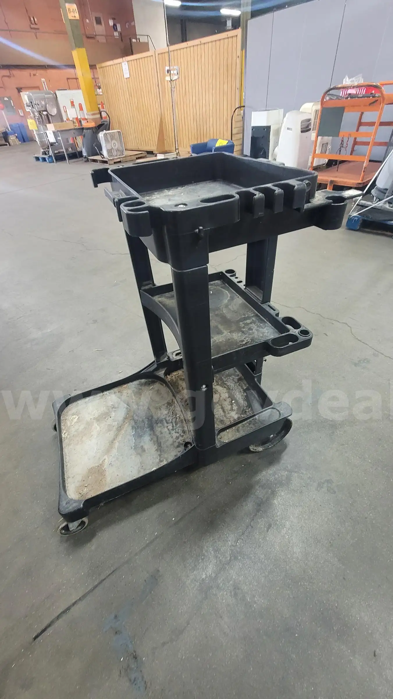 **** JANITORIAL UTILITY CART **** (I)