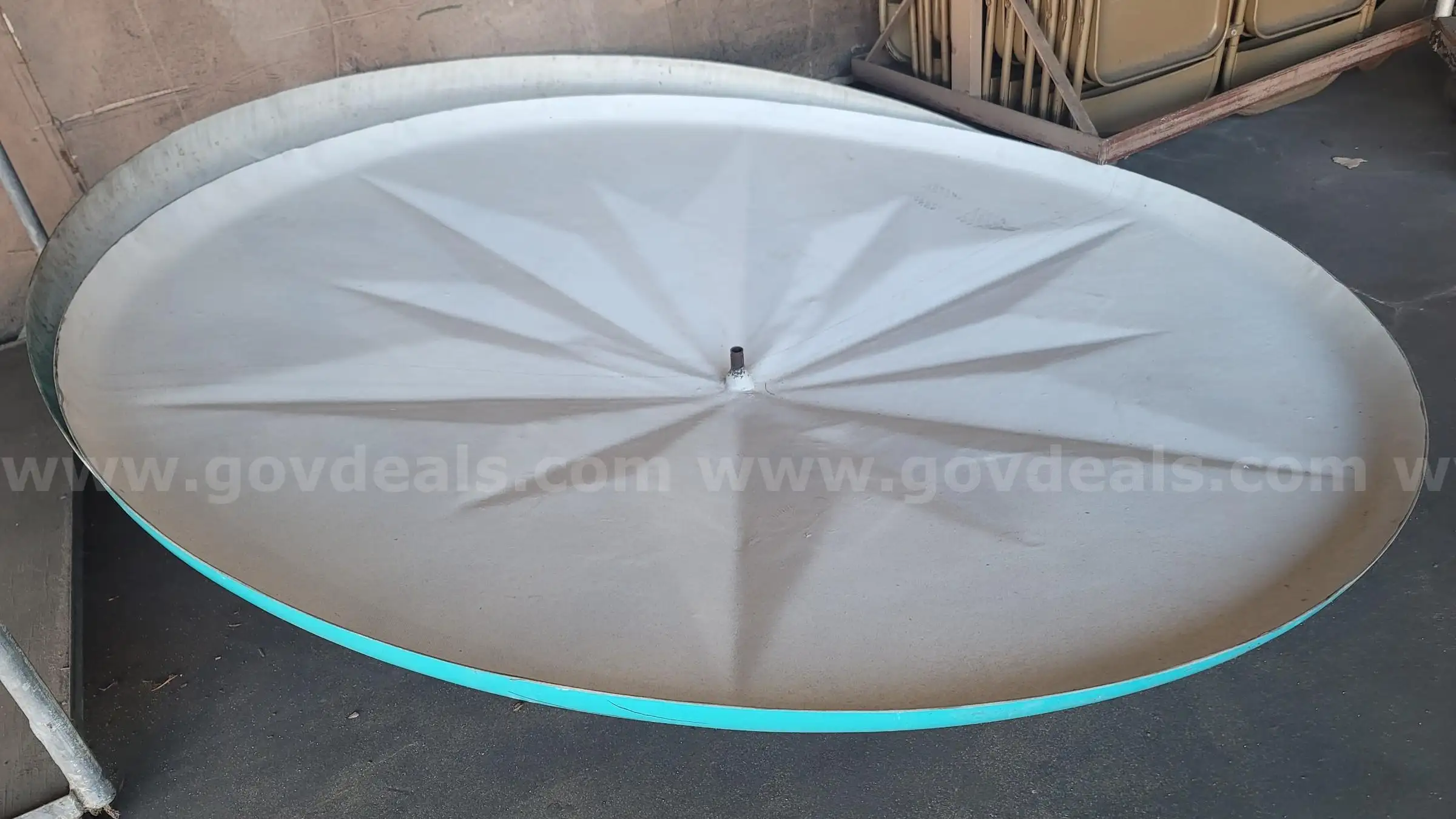 **** OUTDOOR FIBERGLASS OUTDOOR UMBRELLA **** (ED)