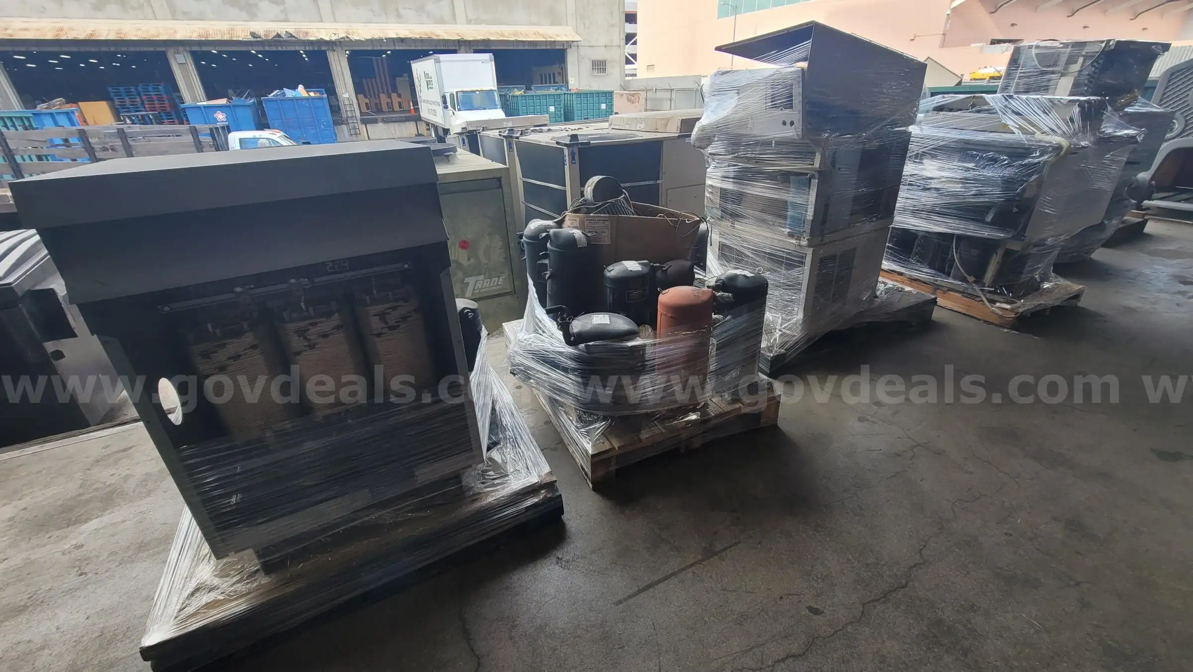 **** HVAC REFRIGERATION COMPRESSOR 6 PALLETS **** (ED)