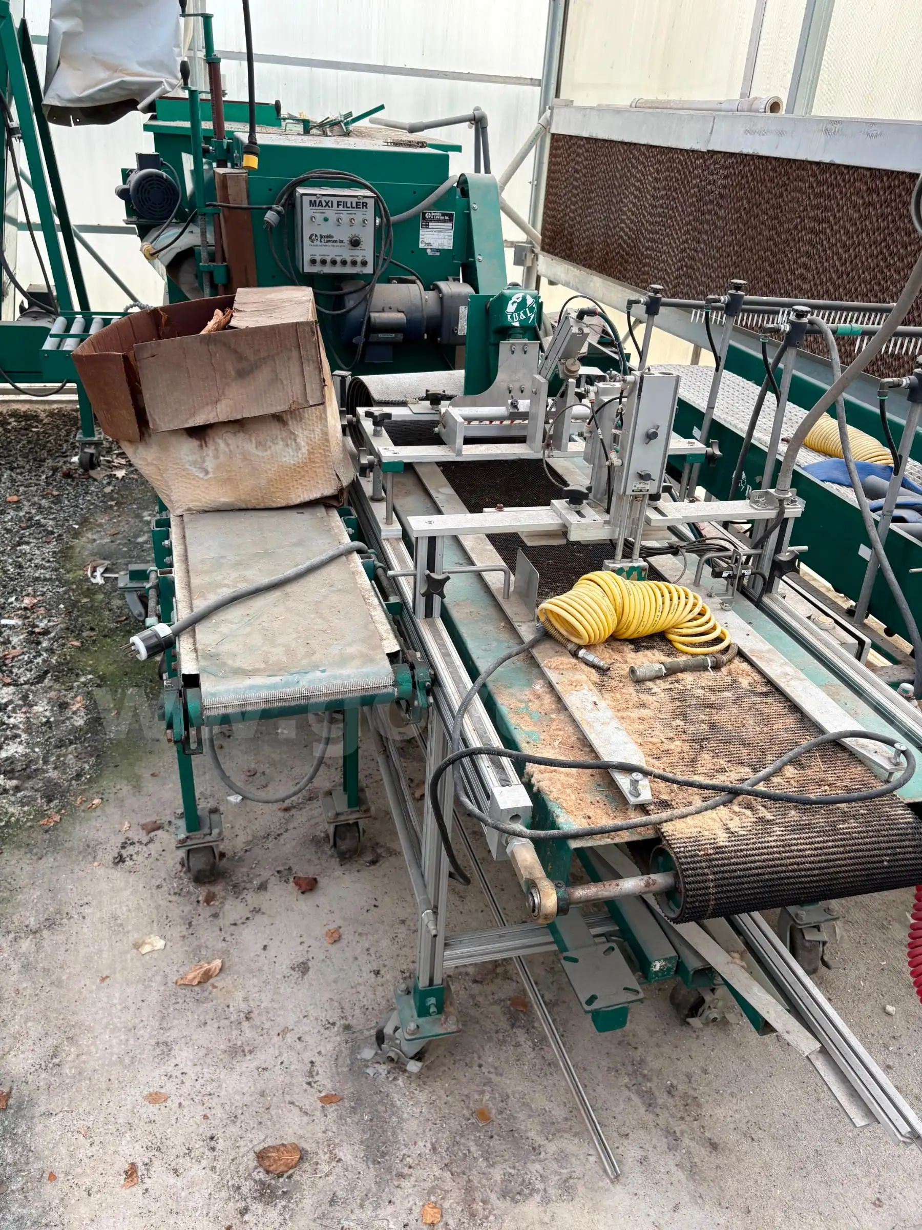 Bouldin & Lawson Greenhouse Flat Filler System
