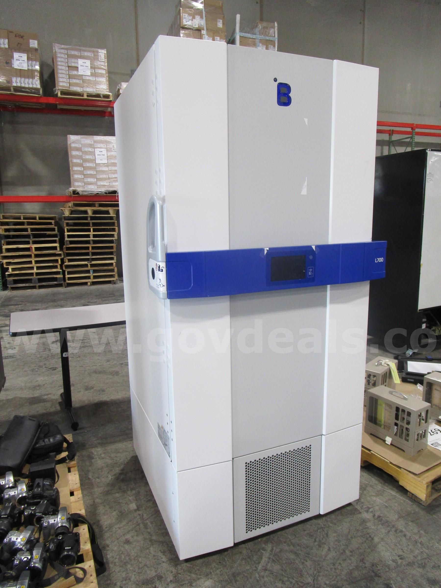 Laboratory Refrigerator (C)