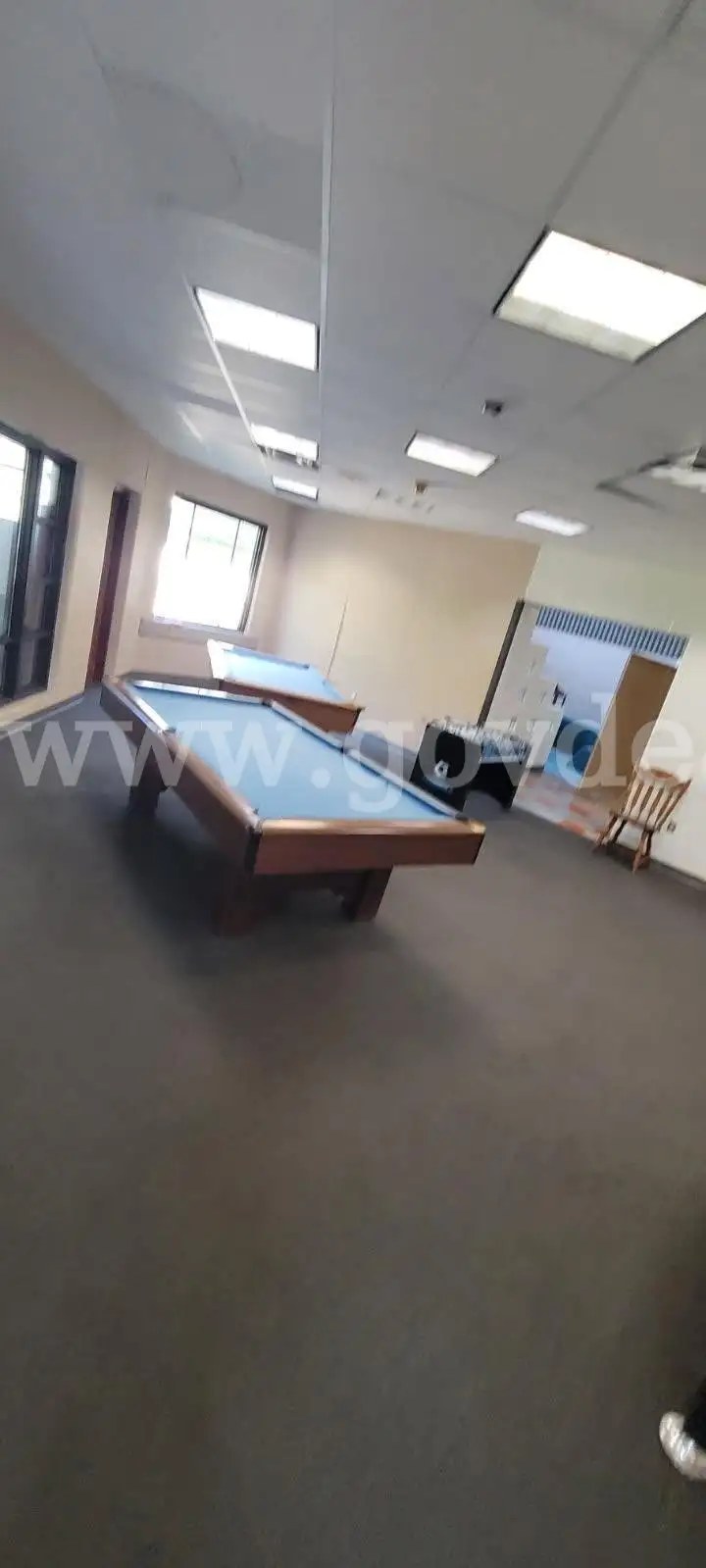 pool table (AGO-HYCA)