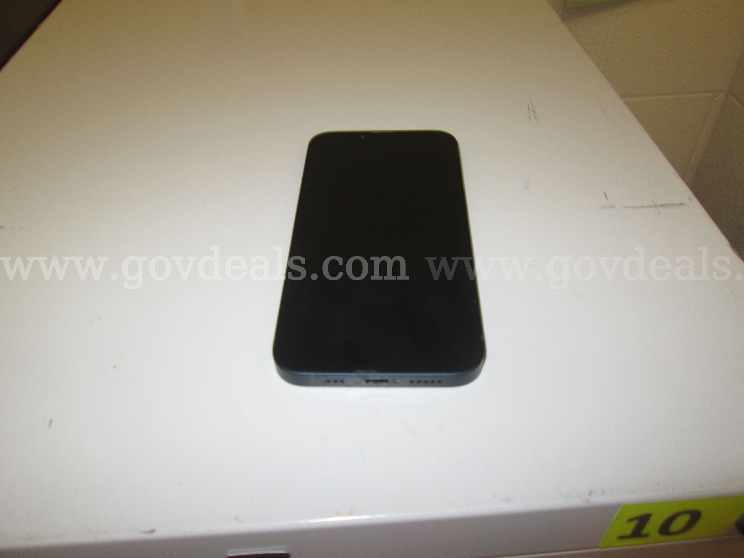 Apple I phone 13