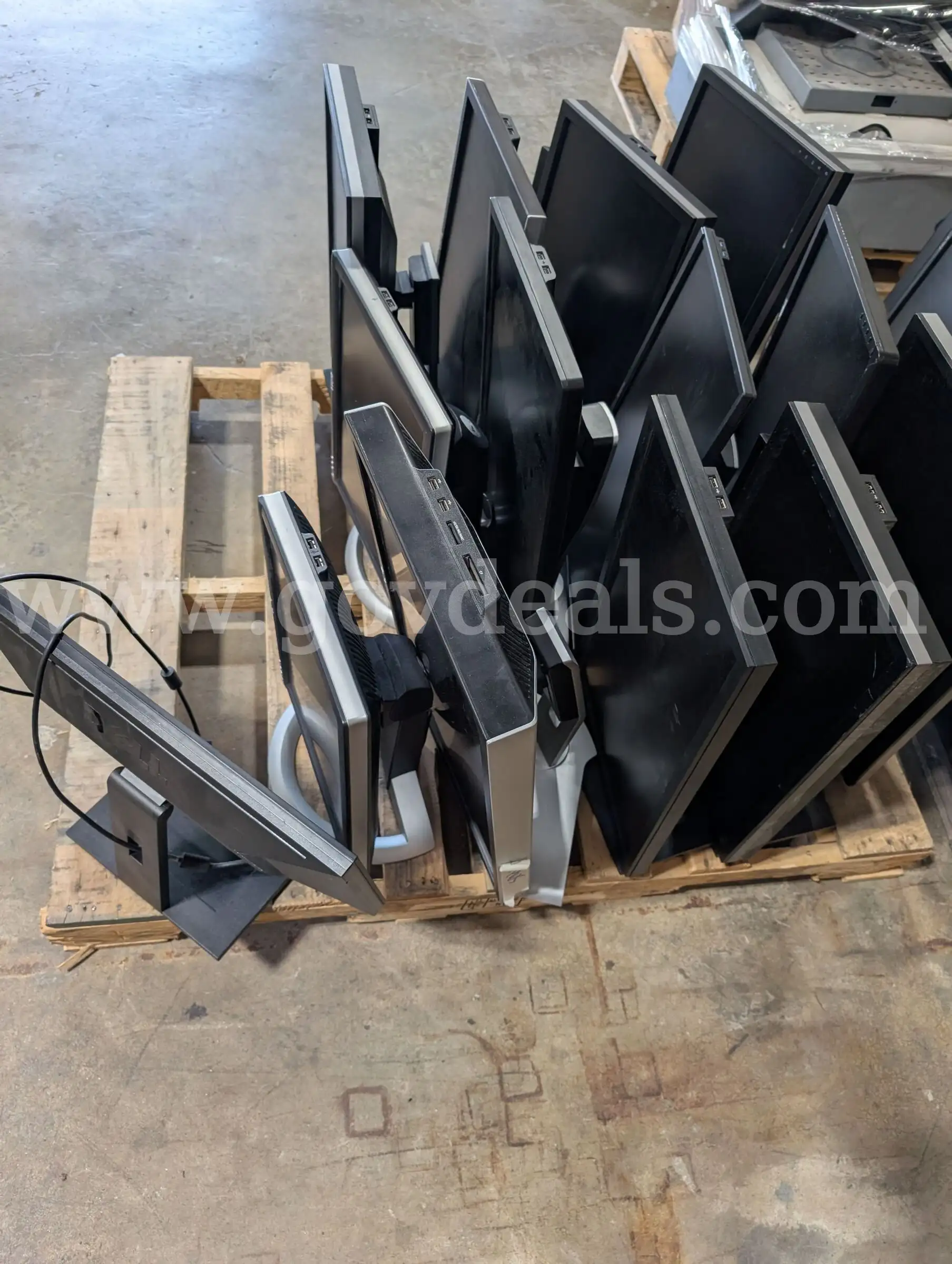 25 + Computer Monitors
