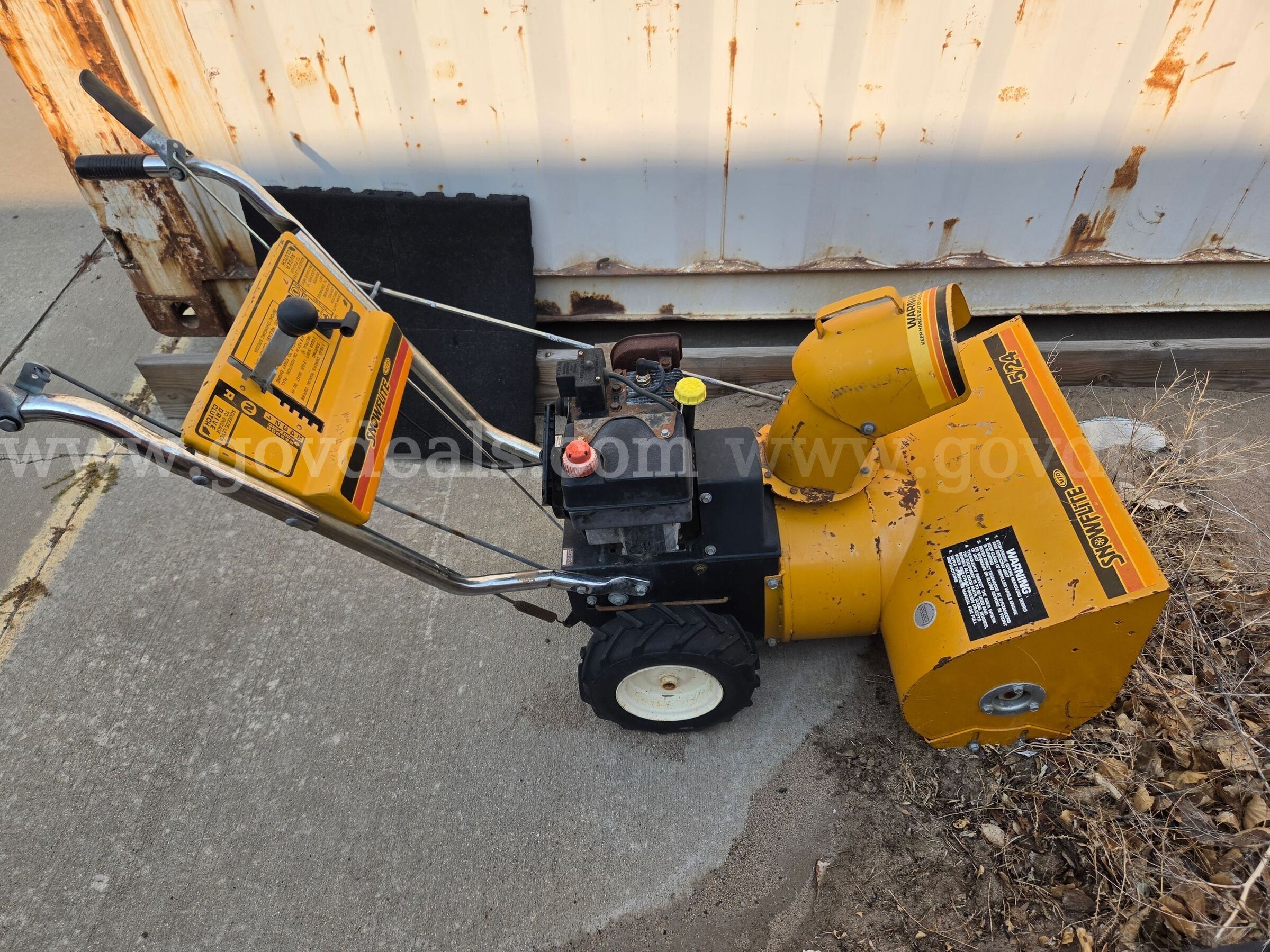 MTD Snowflite 5 24 Two-Stage Snow Blower Condition Unknown