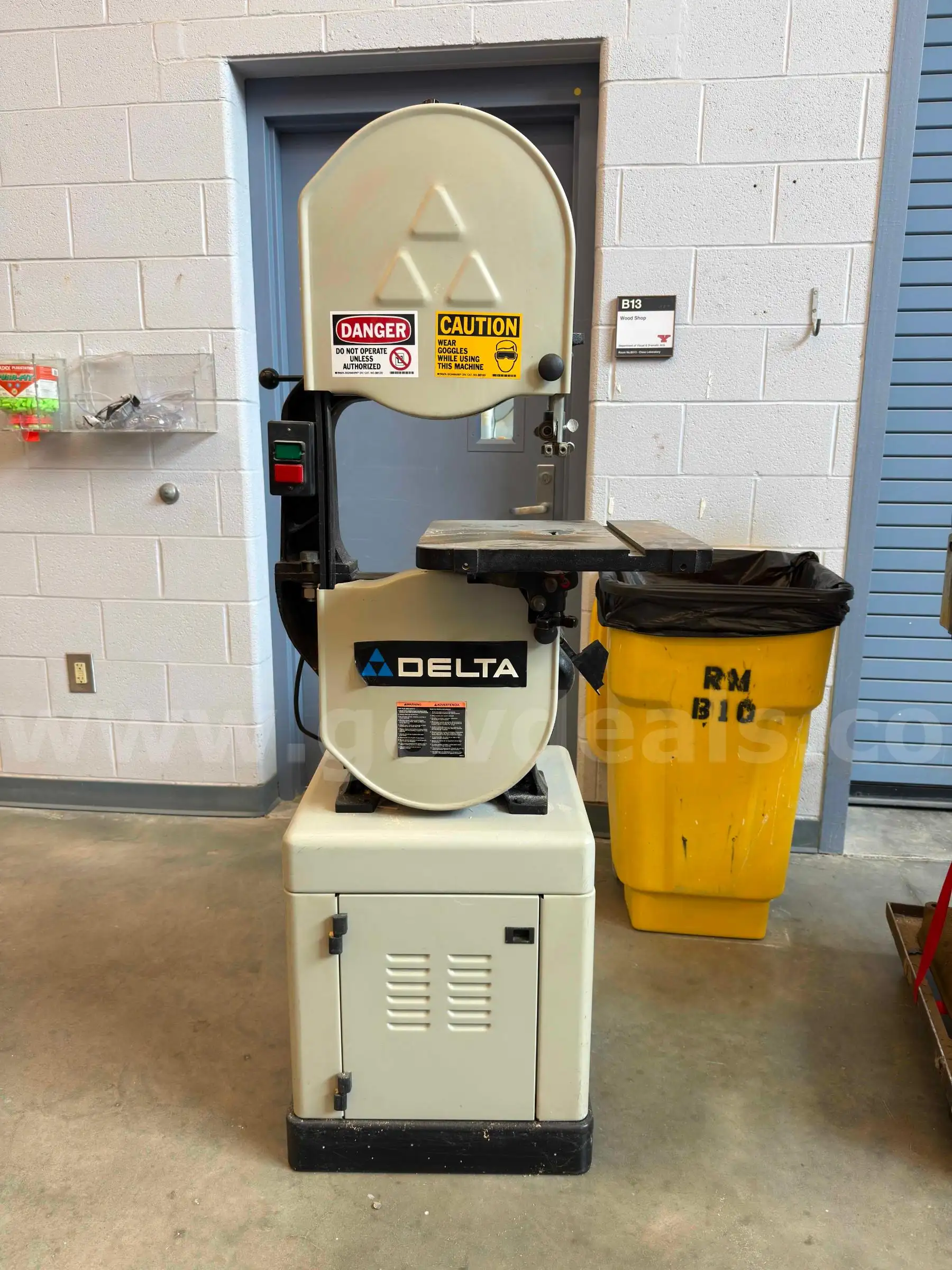 1 Delta 14 Bandsaw Model 28-206 #1