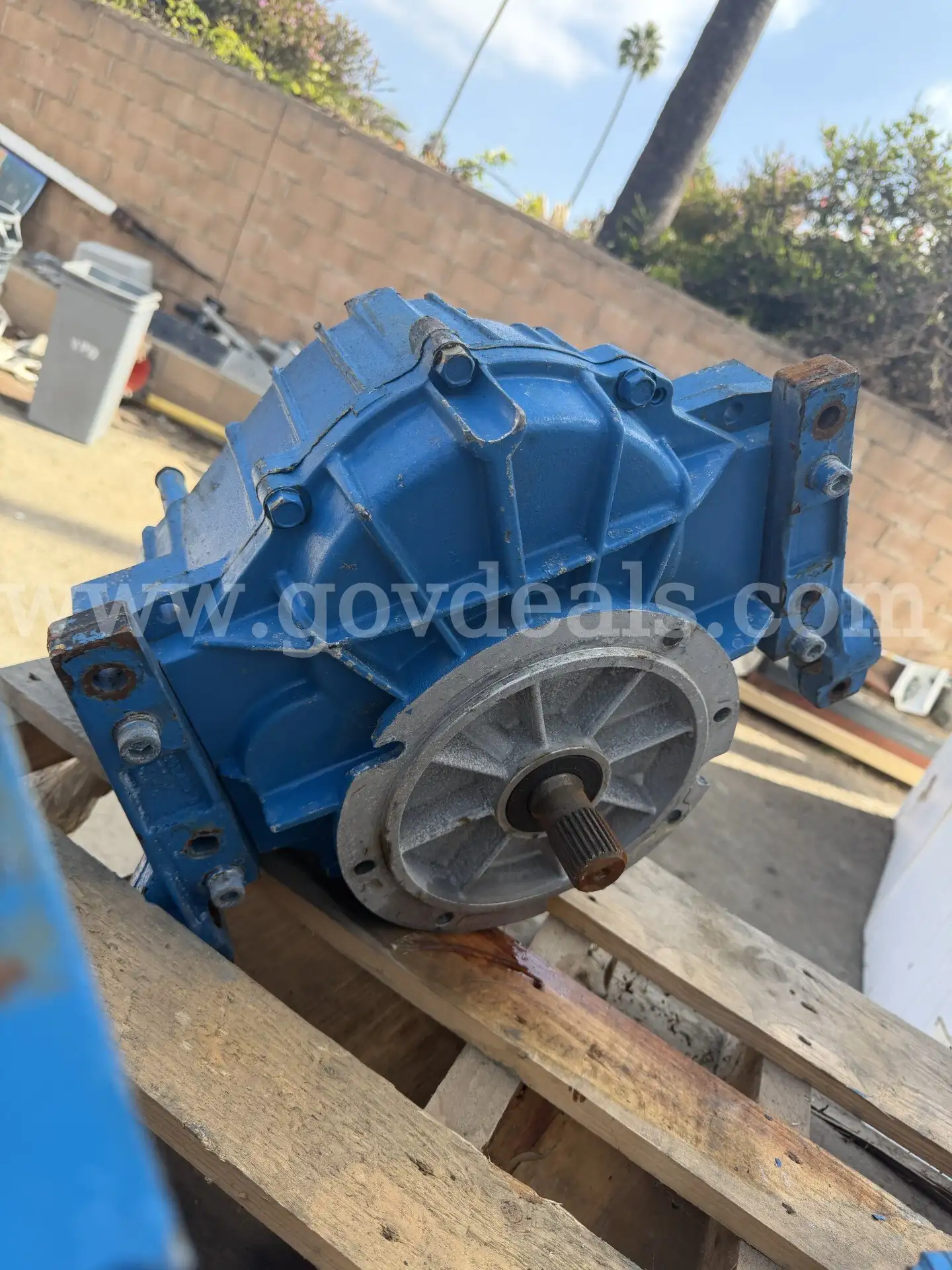 marine transmission from Crusader 5.7 Velvet Drive 501