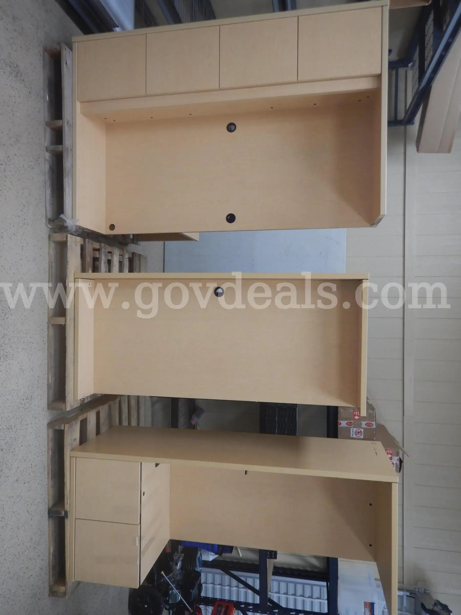 RELISTED *** OFFICE FURNITURE *** DESK HUTCH SIDE DESK** LIKE NEW