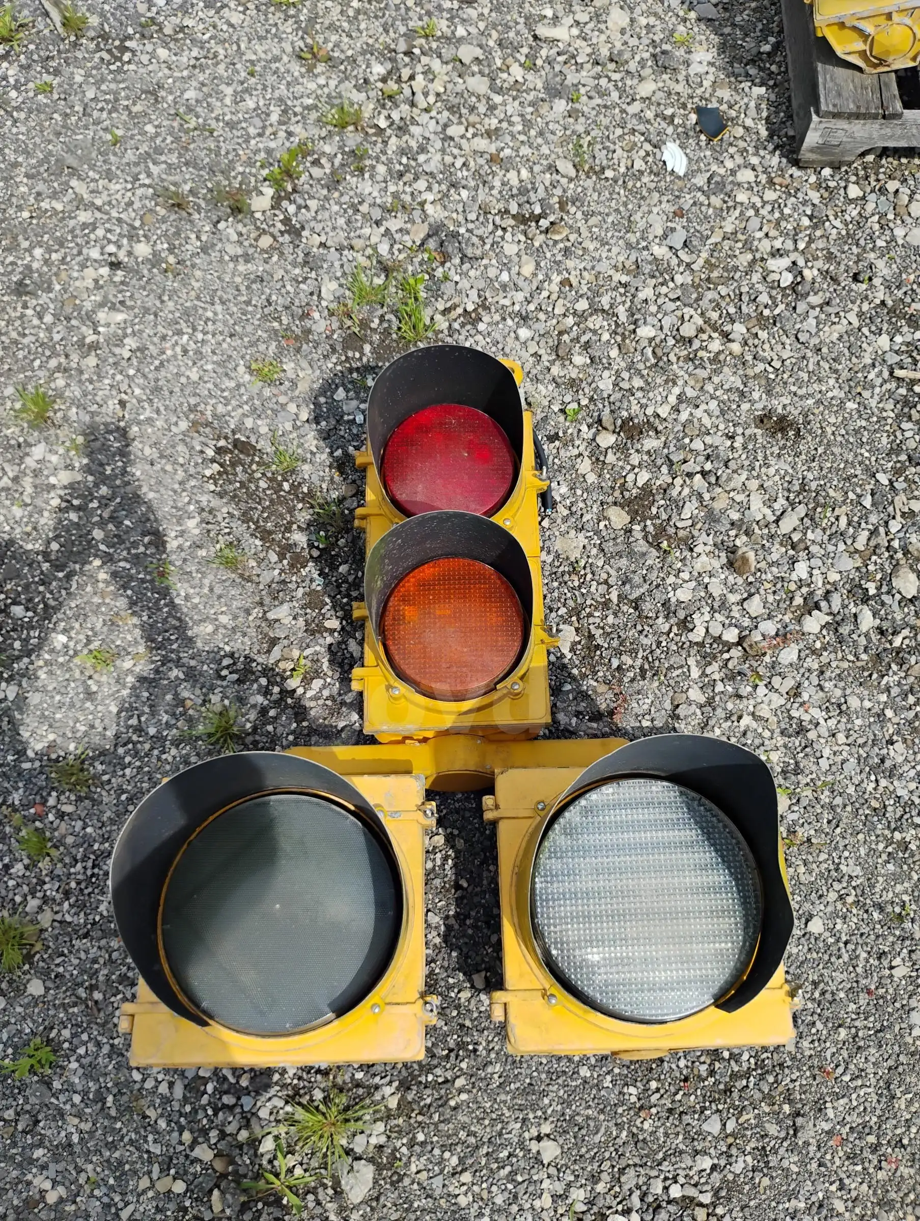 2 Aluminum Traffic signals with 4 Lights