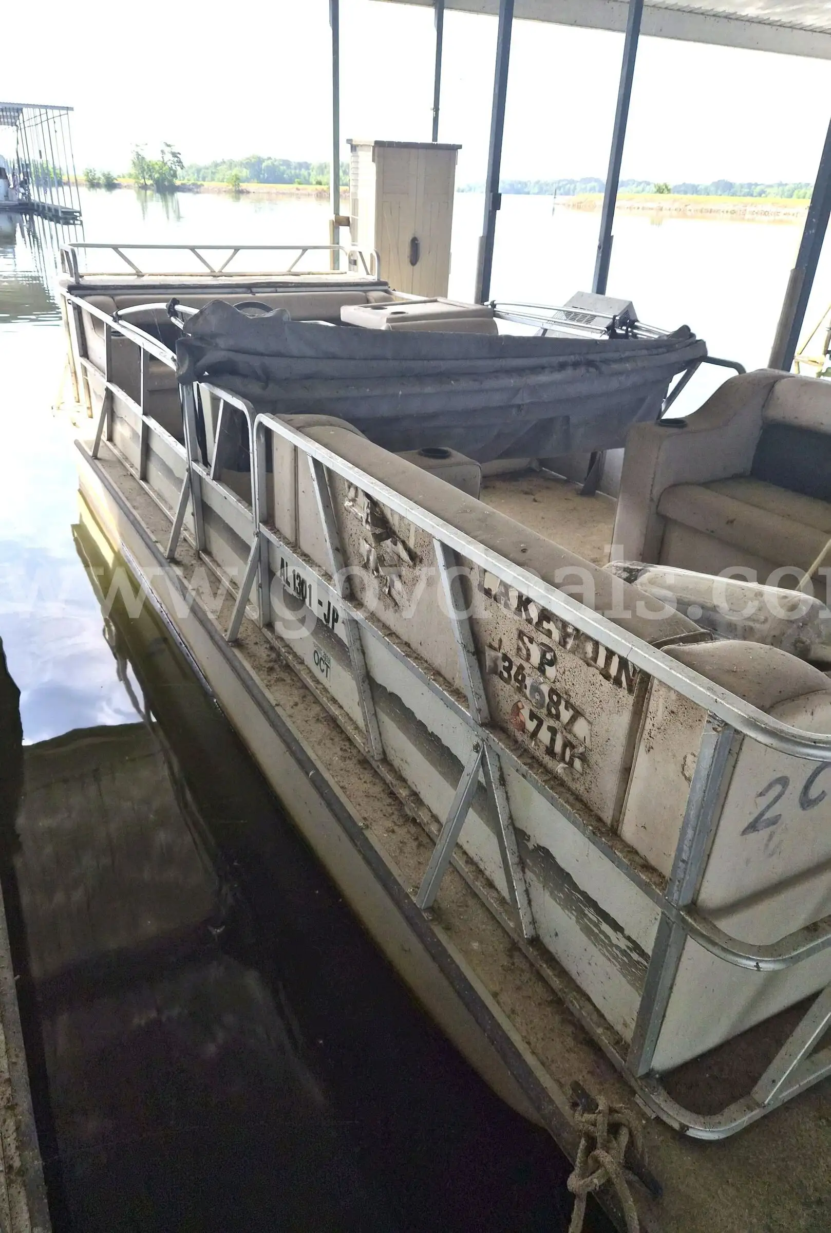 OFFSITE SALE - Lot of a Southern Star Pontoon Boat with 75 hp motor (NO Trailer)