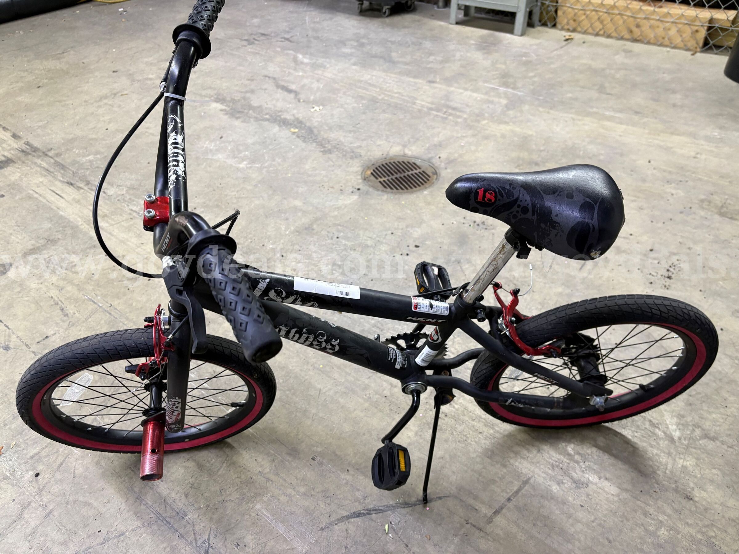 18 Boys Kent Abyss Bike