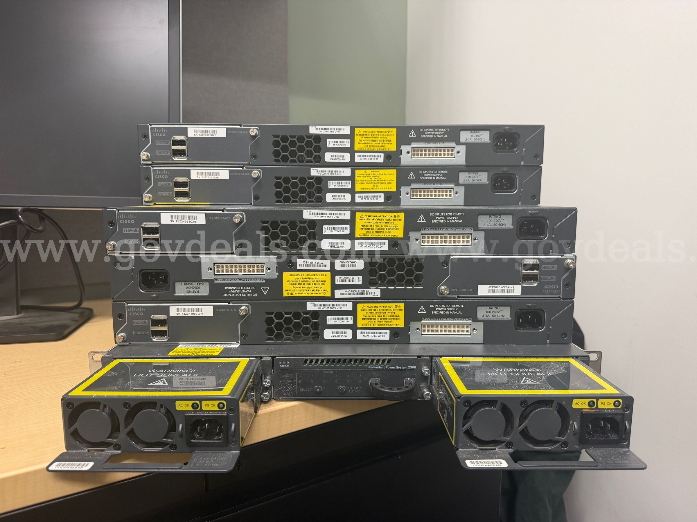 Cisco Cisco Catalyst 2960-X network switches stacking