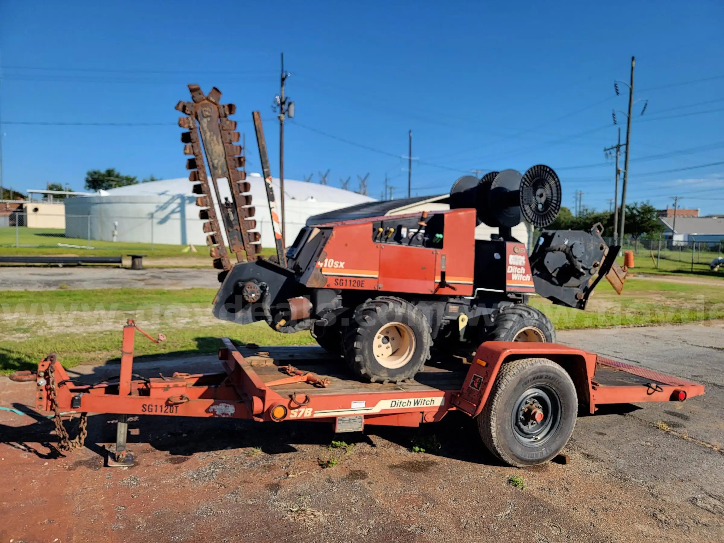 2012 DITCH WITCH 410SX