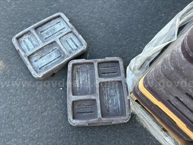 Large Lot of Multi-Compartment Meal Trays
