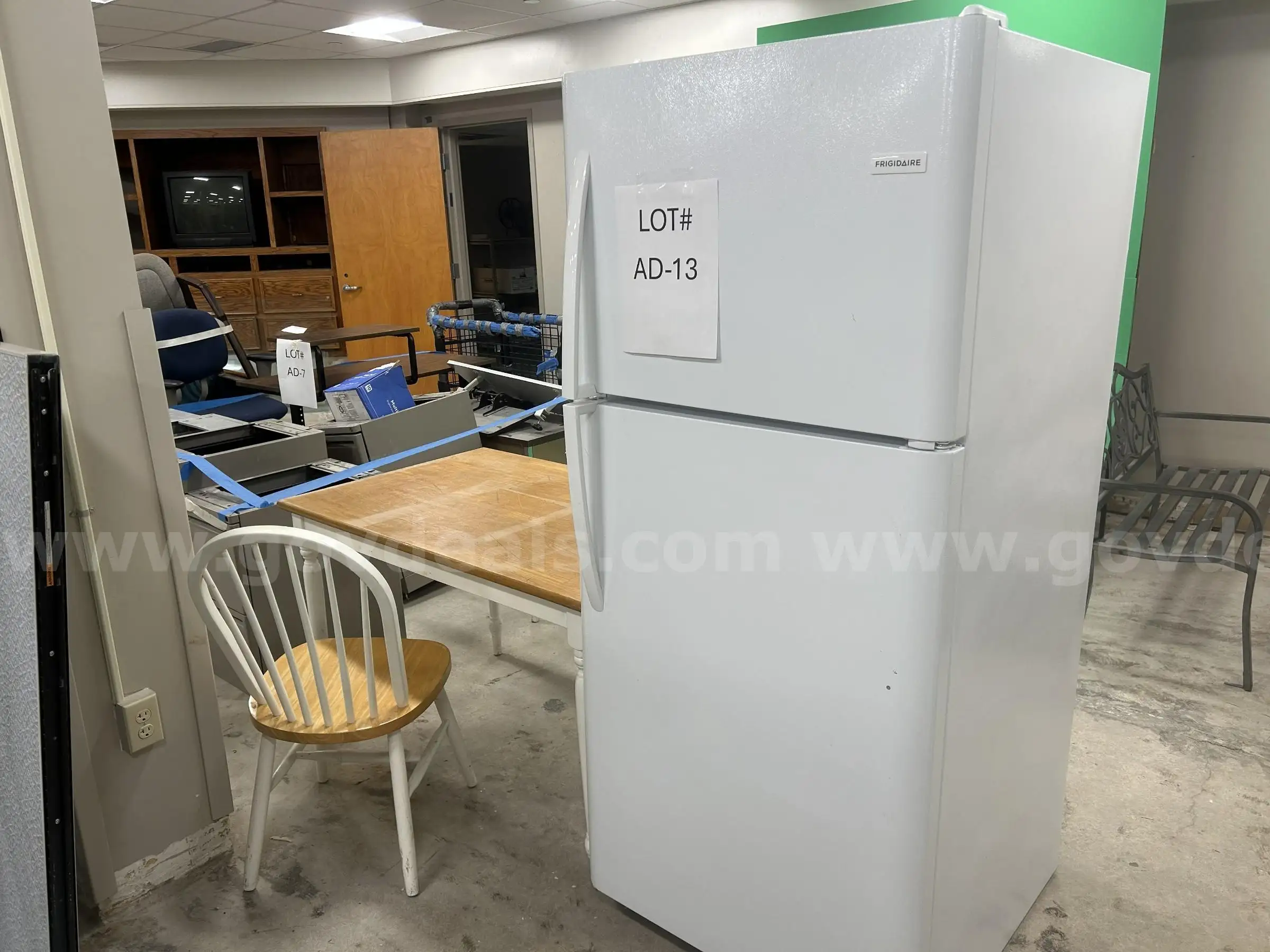 Lot of 1 Fridge and 1 Dining Table