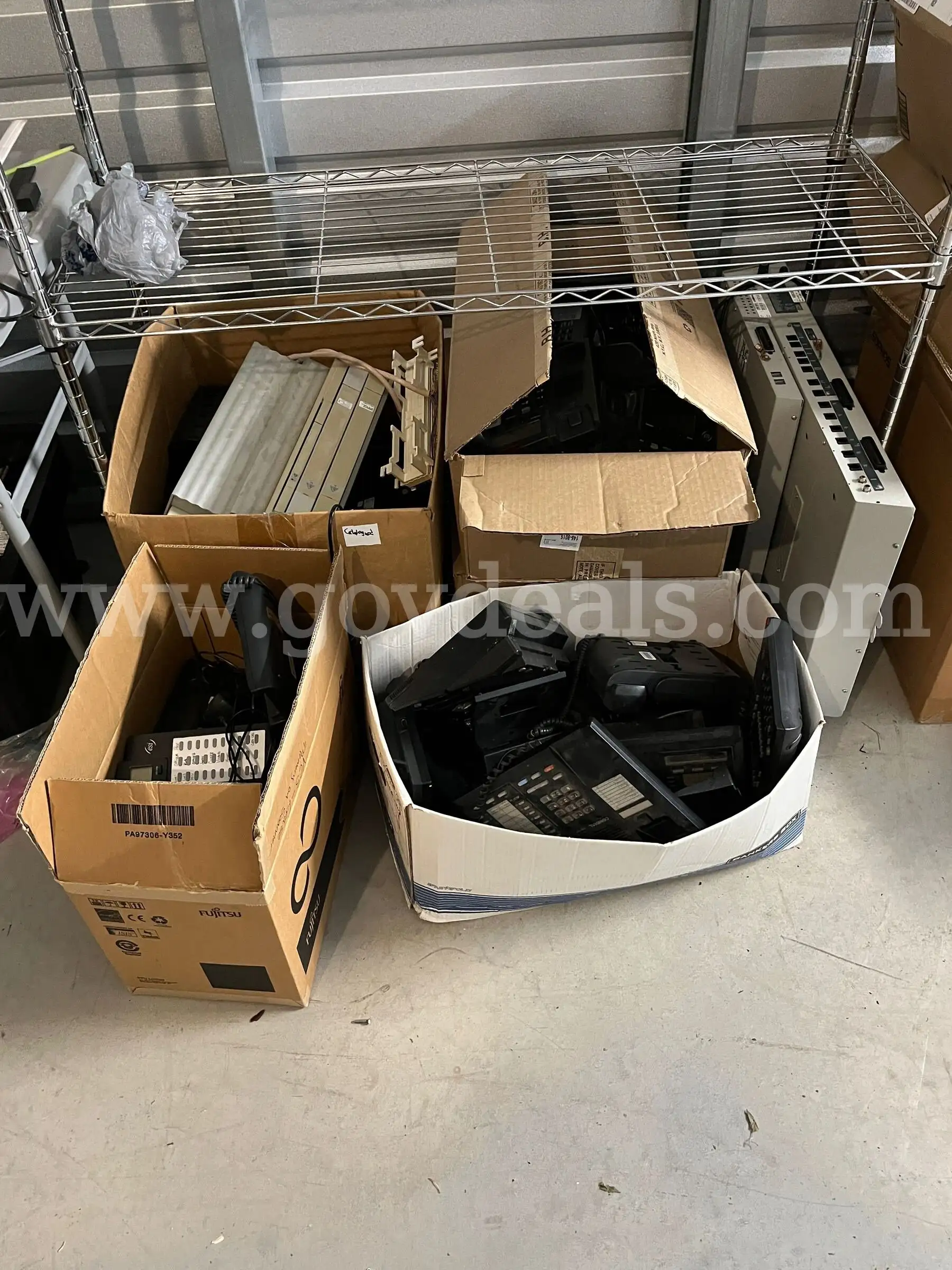 IT368 Lot of Office Phones