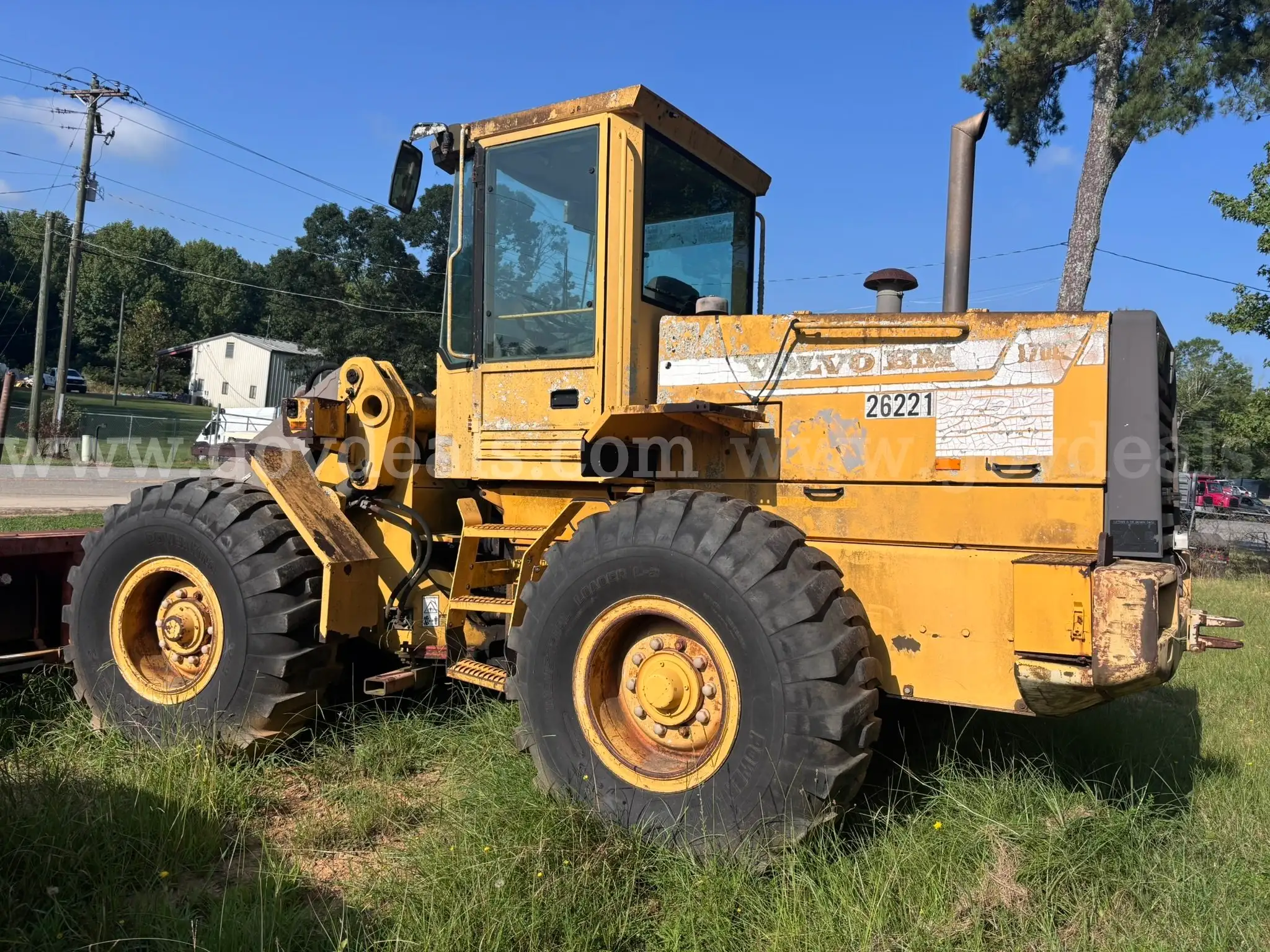 1996 Volvo L70C & 2012 Midland SA (Unit# 26221 and Unit# 2693)