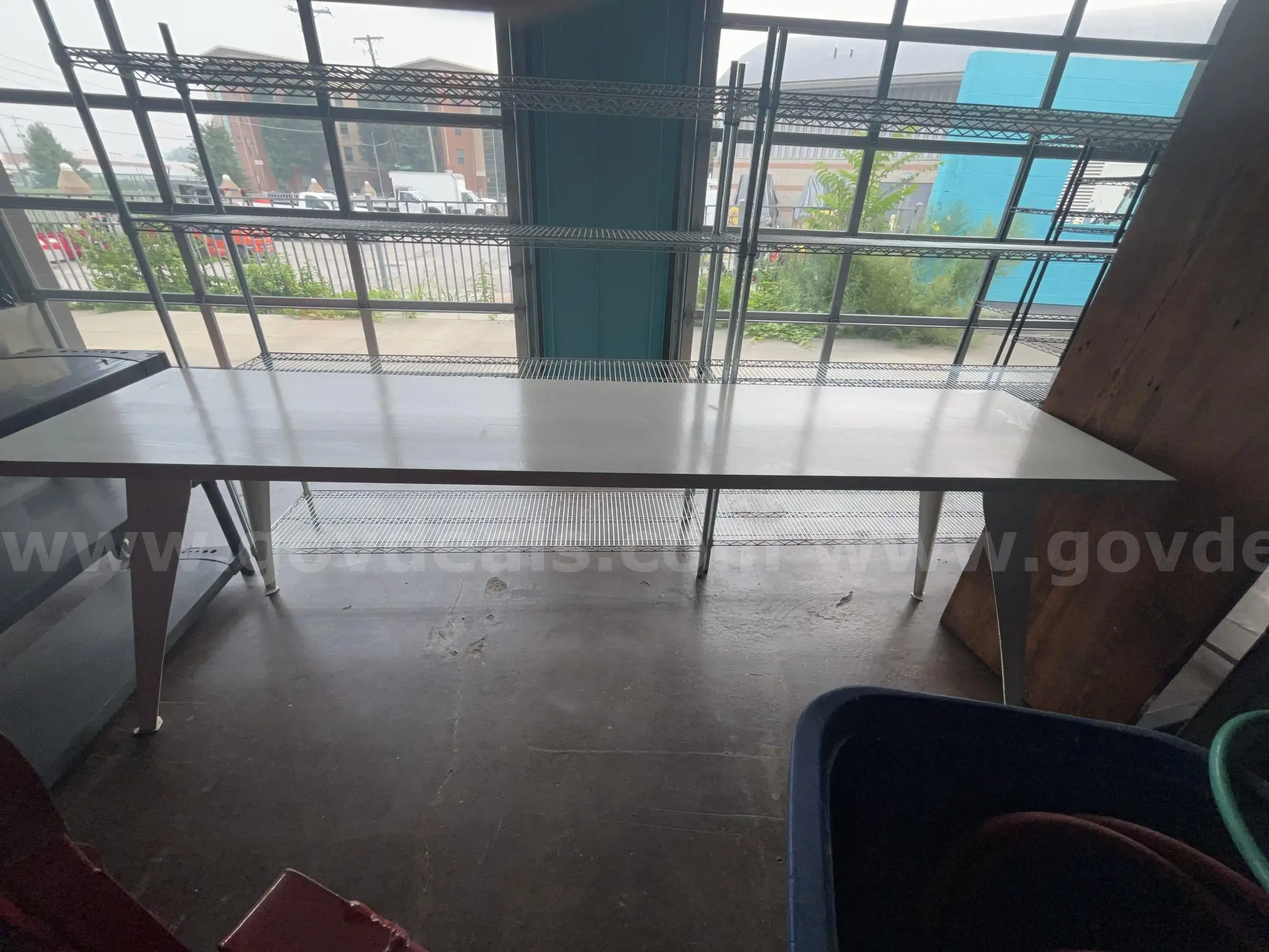 Used Heavy White Wood Top Table (B1)