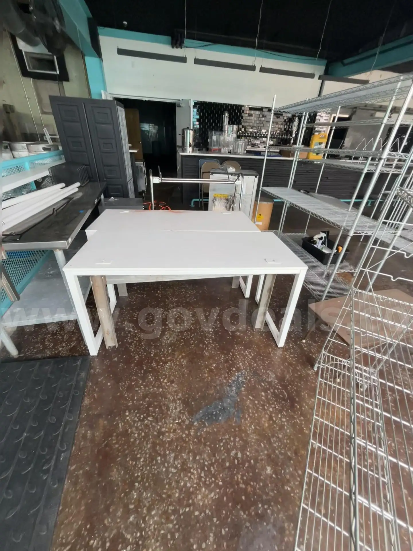 Used White Computer Tables (B1)