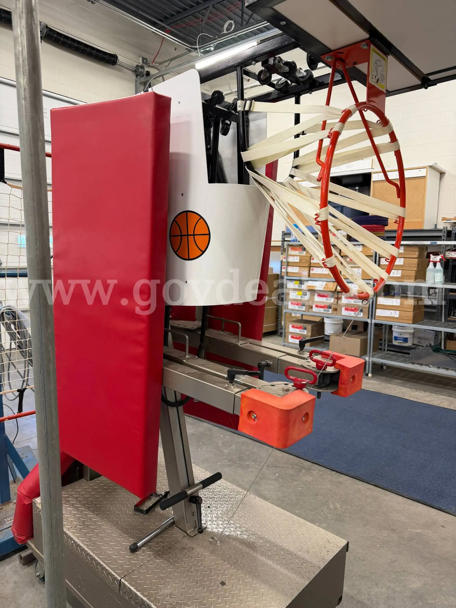Basketball shooting machine