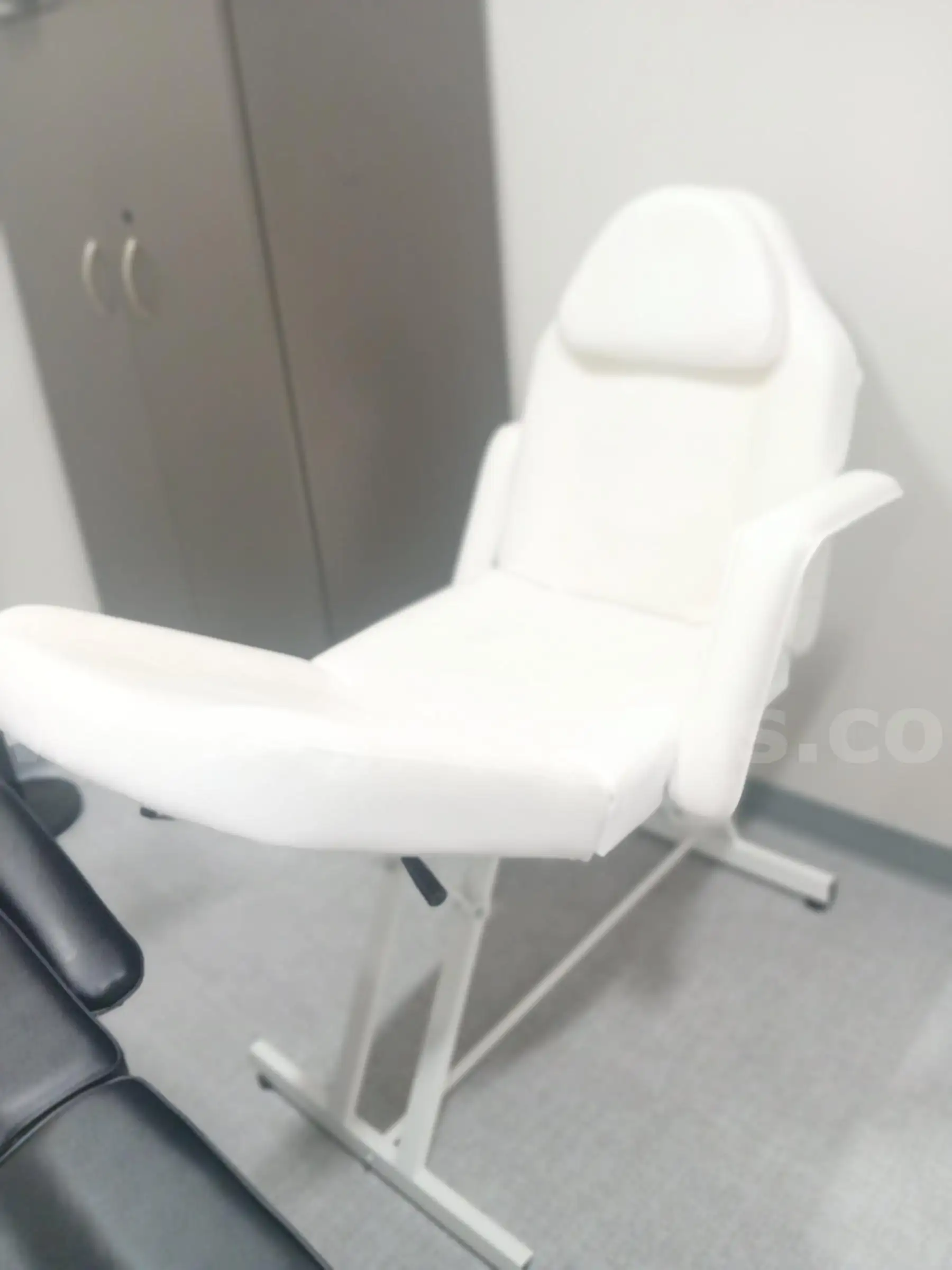 Waxing Massage Station