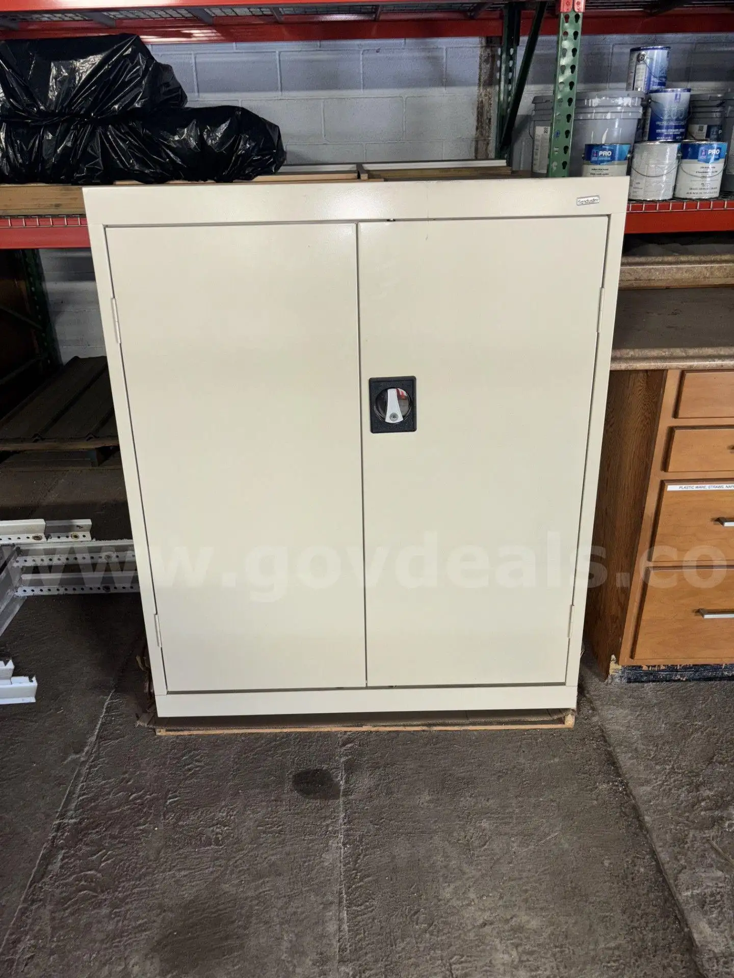 Metal Cabinet with Lock - Start Bid $1.00 Public Works 419-409-0087 1010 North College