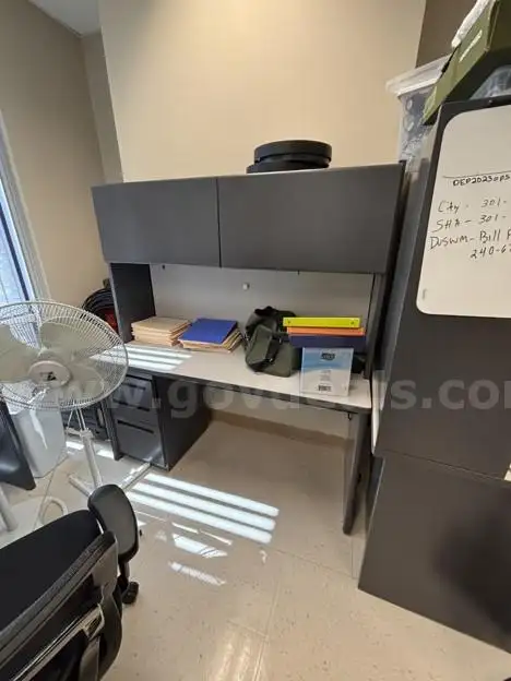 Desk with overhead storage
