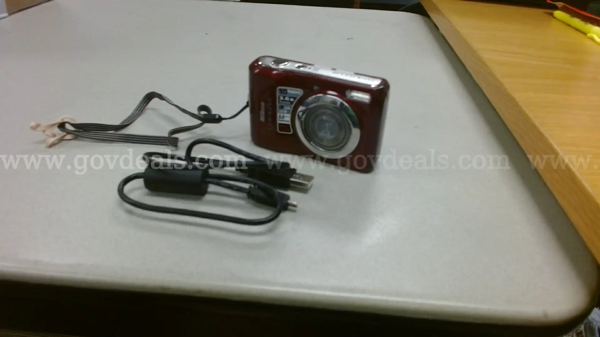 Nikon Coolpix L20