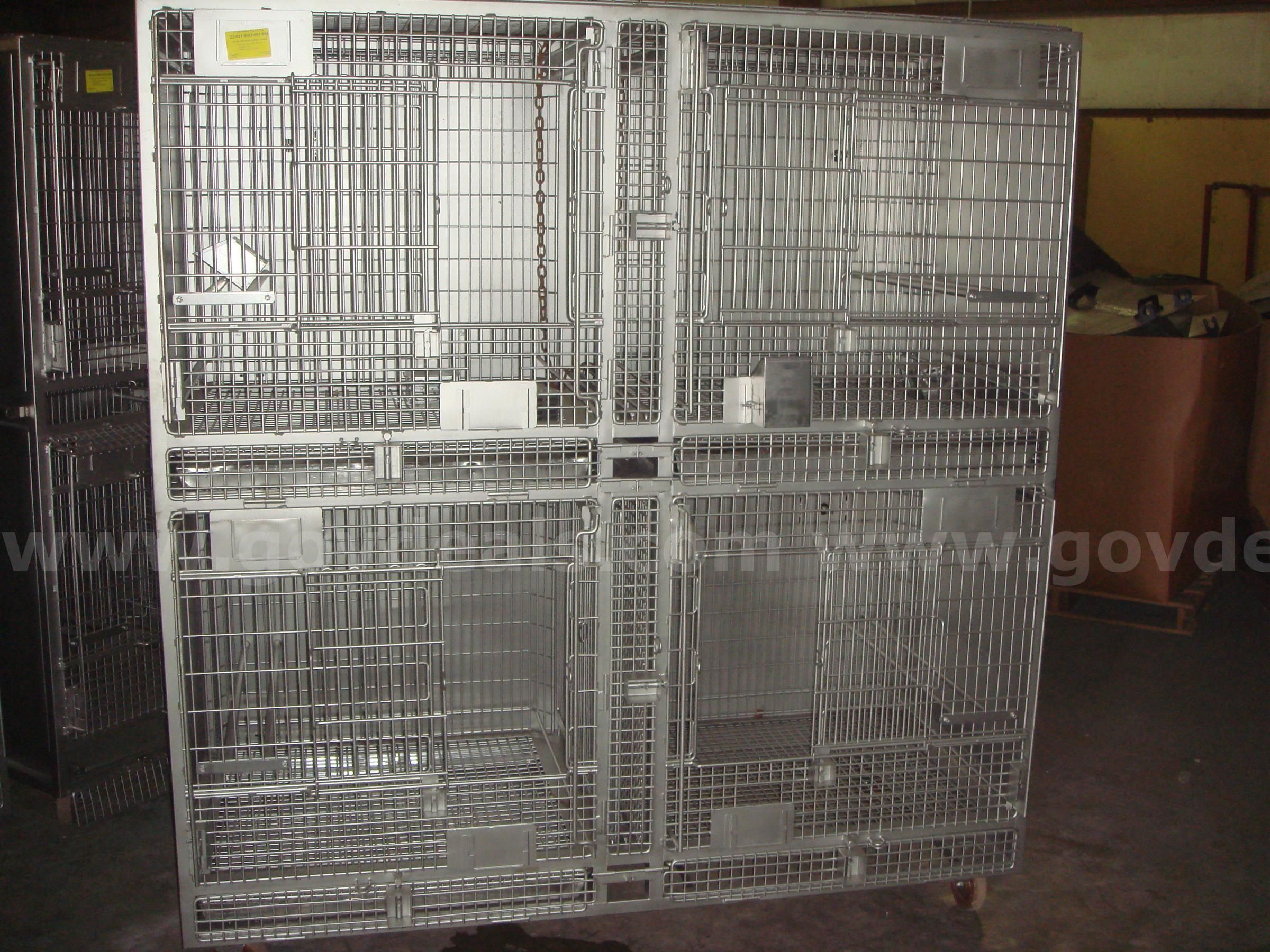 4 Bay Animal Cage