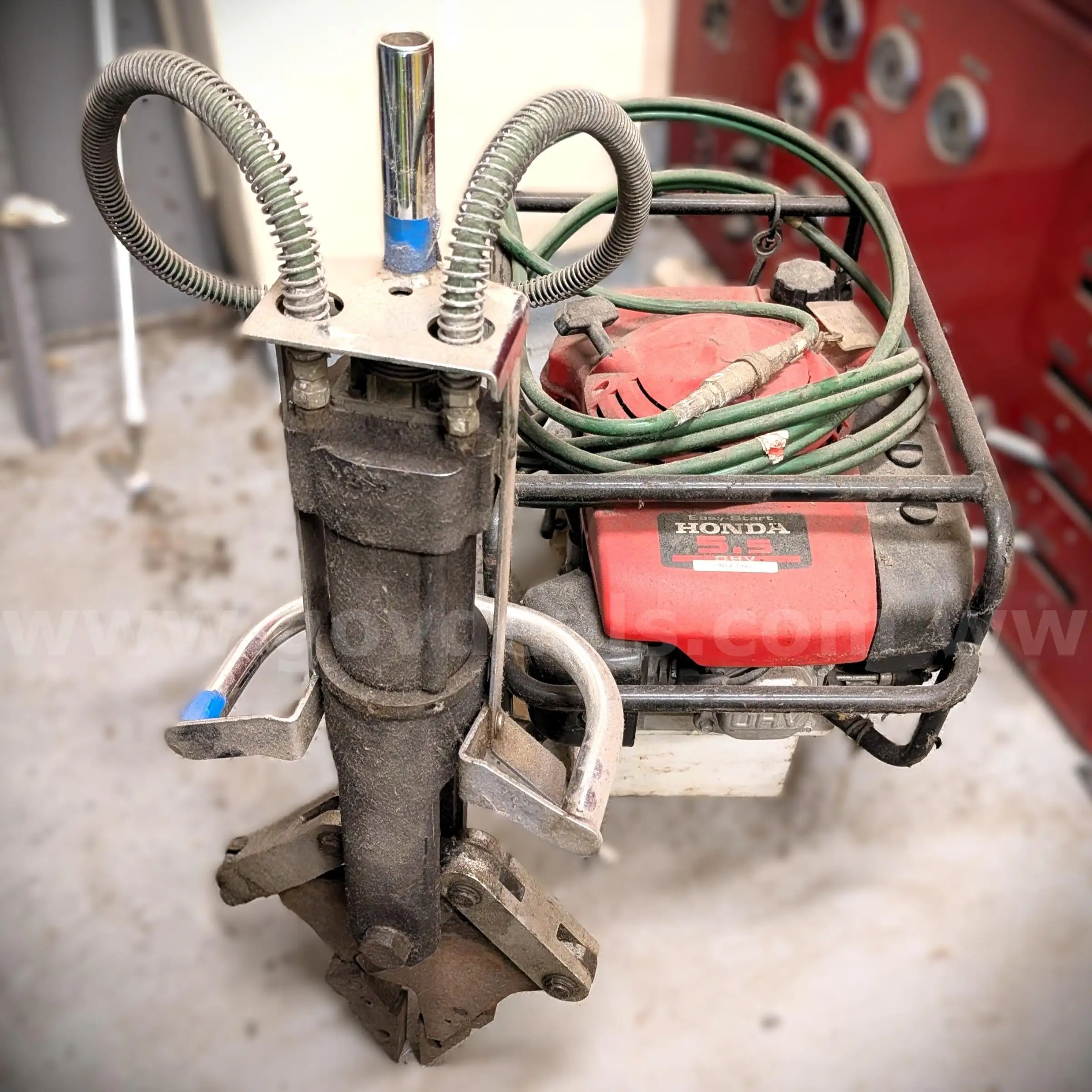 Hydraulic Jaws of Life with Honda Motor